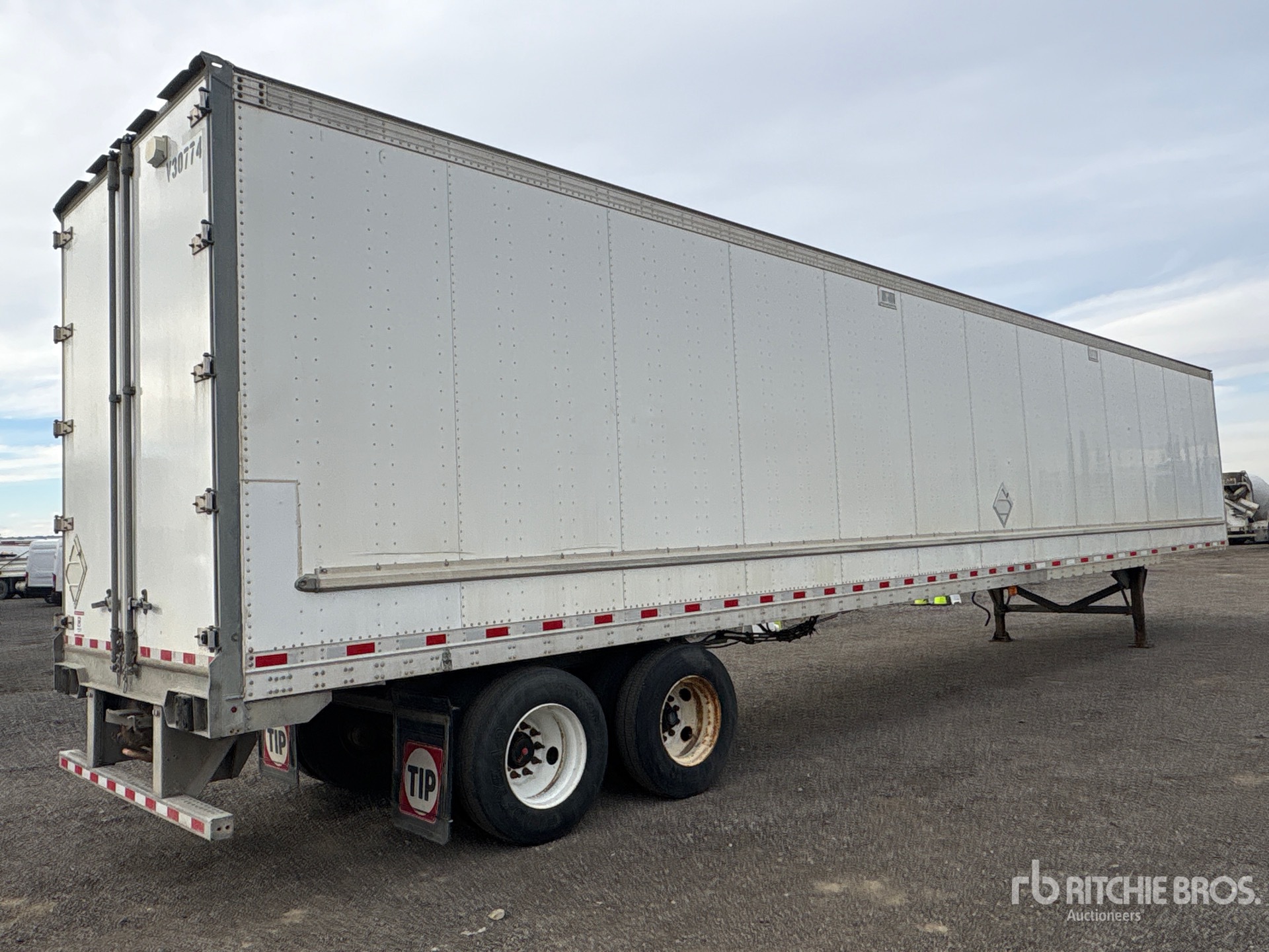 2013 Vanguard 53 FT T/A