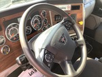 Cab with Elementy sterujące układem sterowania