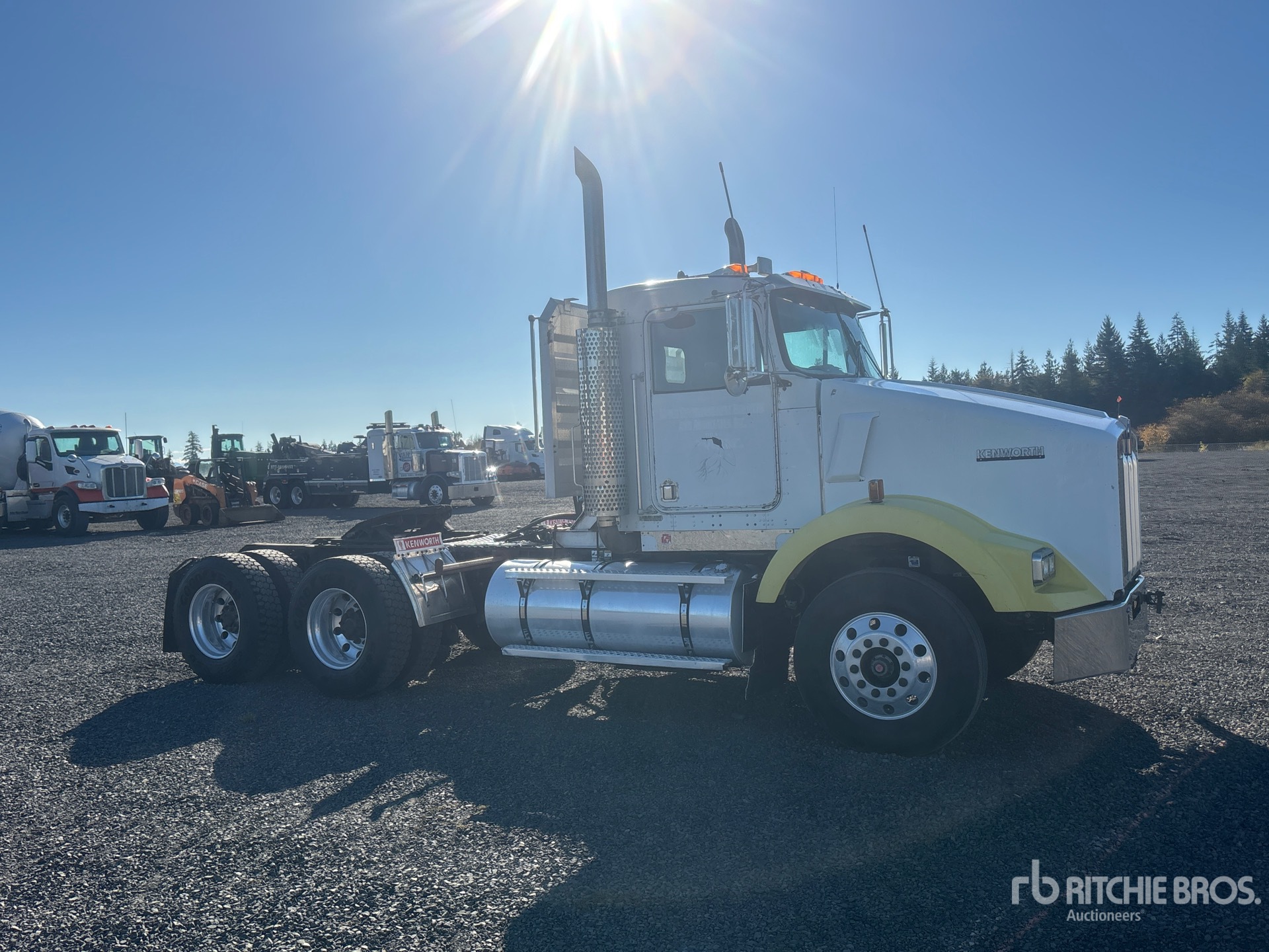 2001 Kenworth T800
