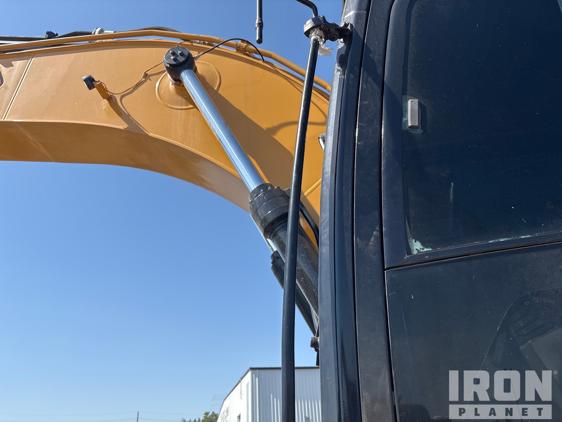 2024 Caterpillar 336