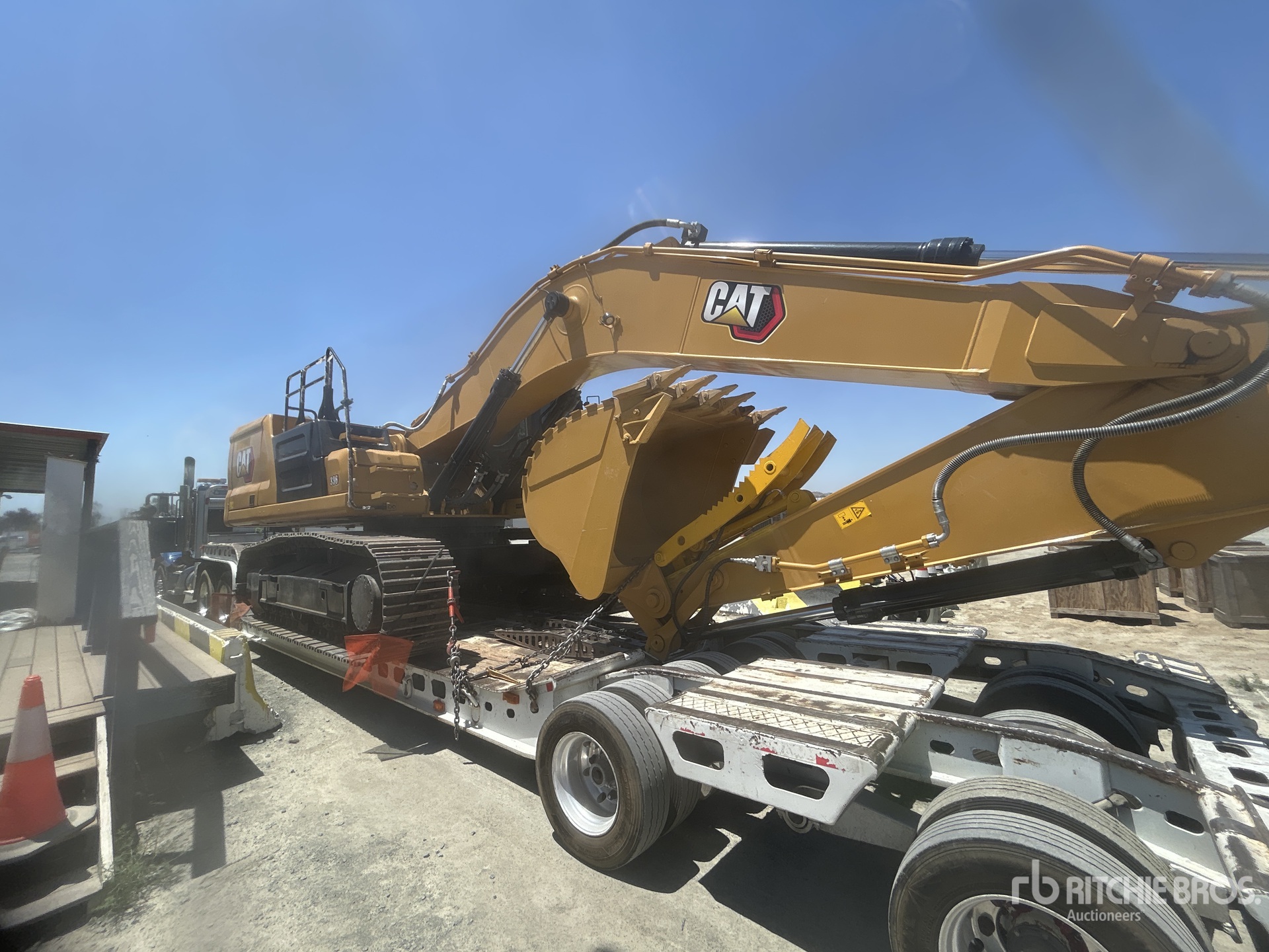 2024 Caterpillar 336