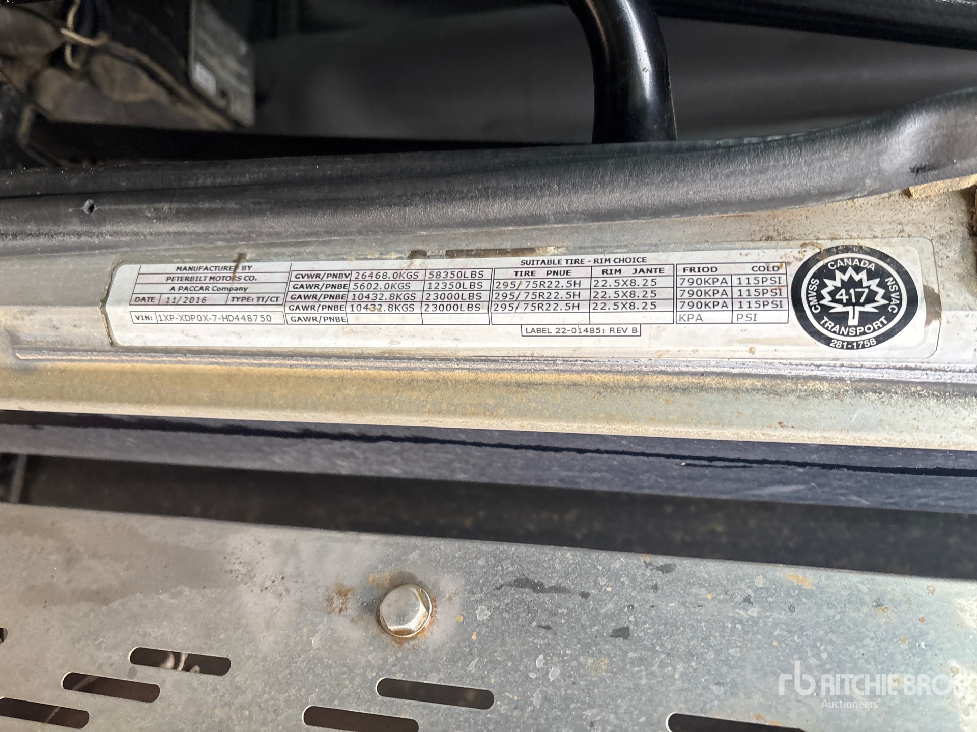 2017 Peterbilt 389