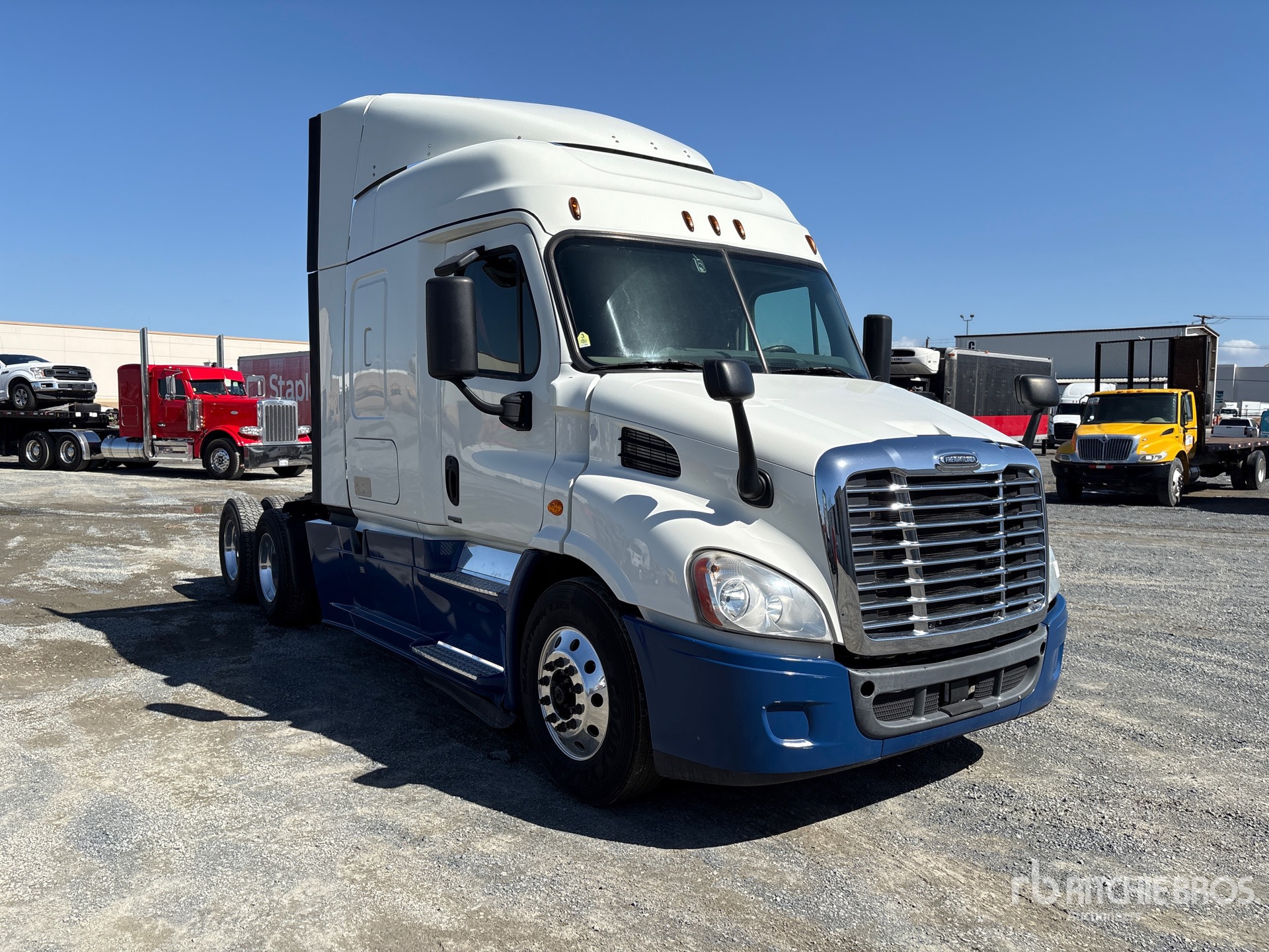 2018 Freightliner CASCADIA 113