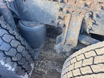 4 Underbody - Truck with