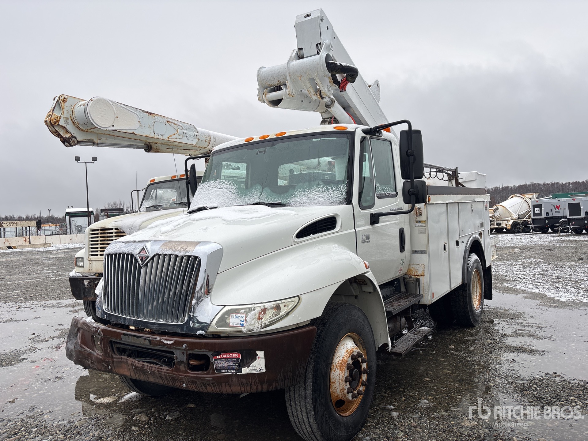 Photo of 2004 International 4200