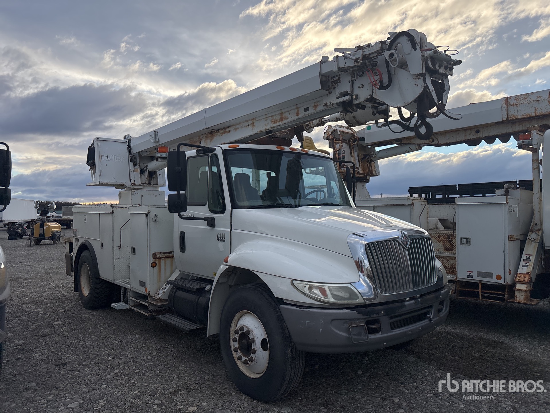2004 International 4300