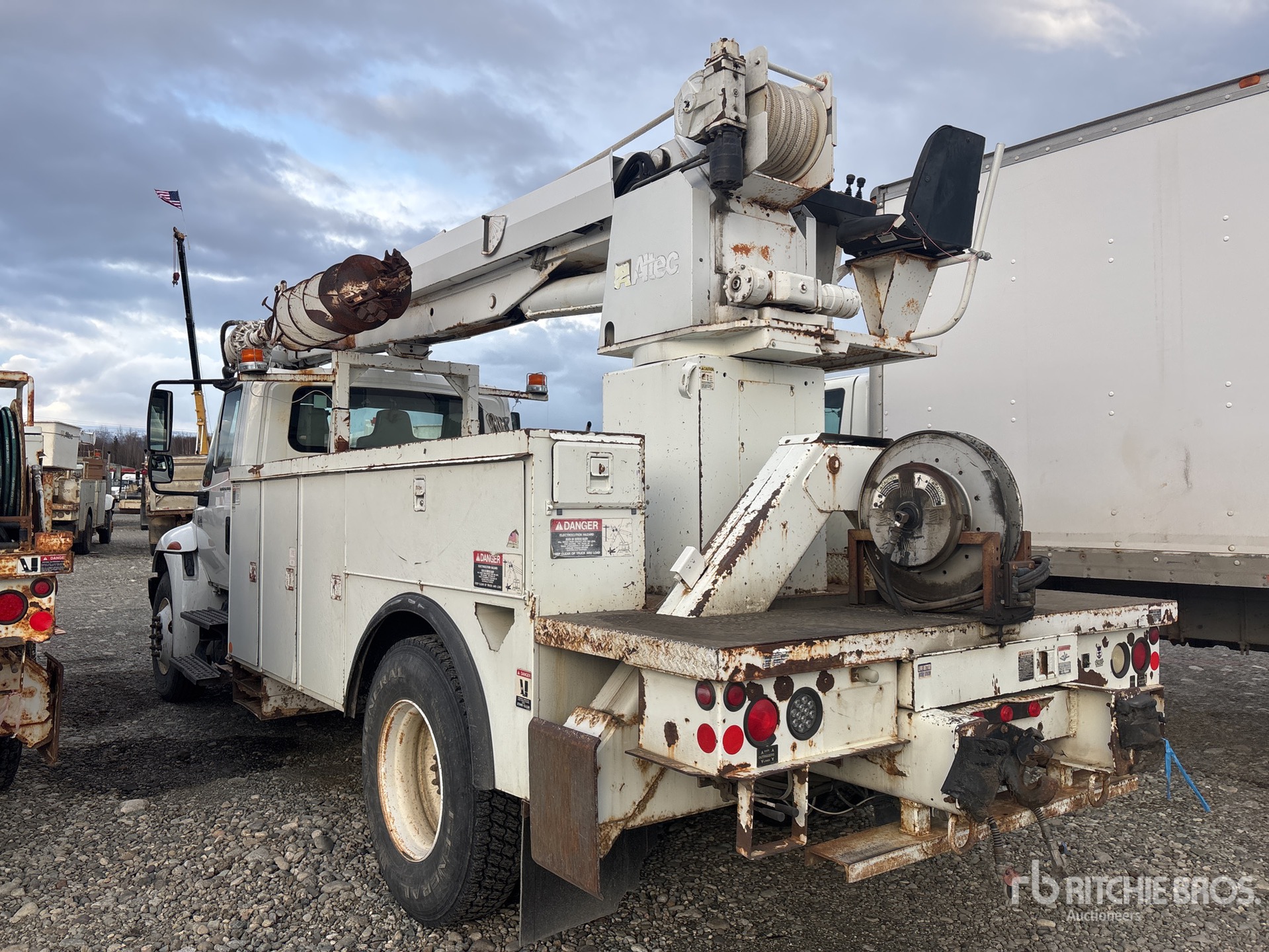 2004 International 4300