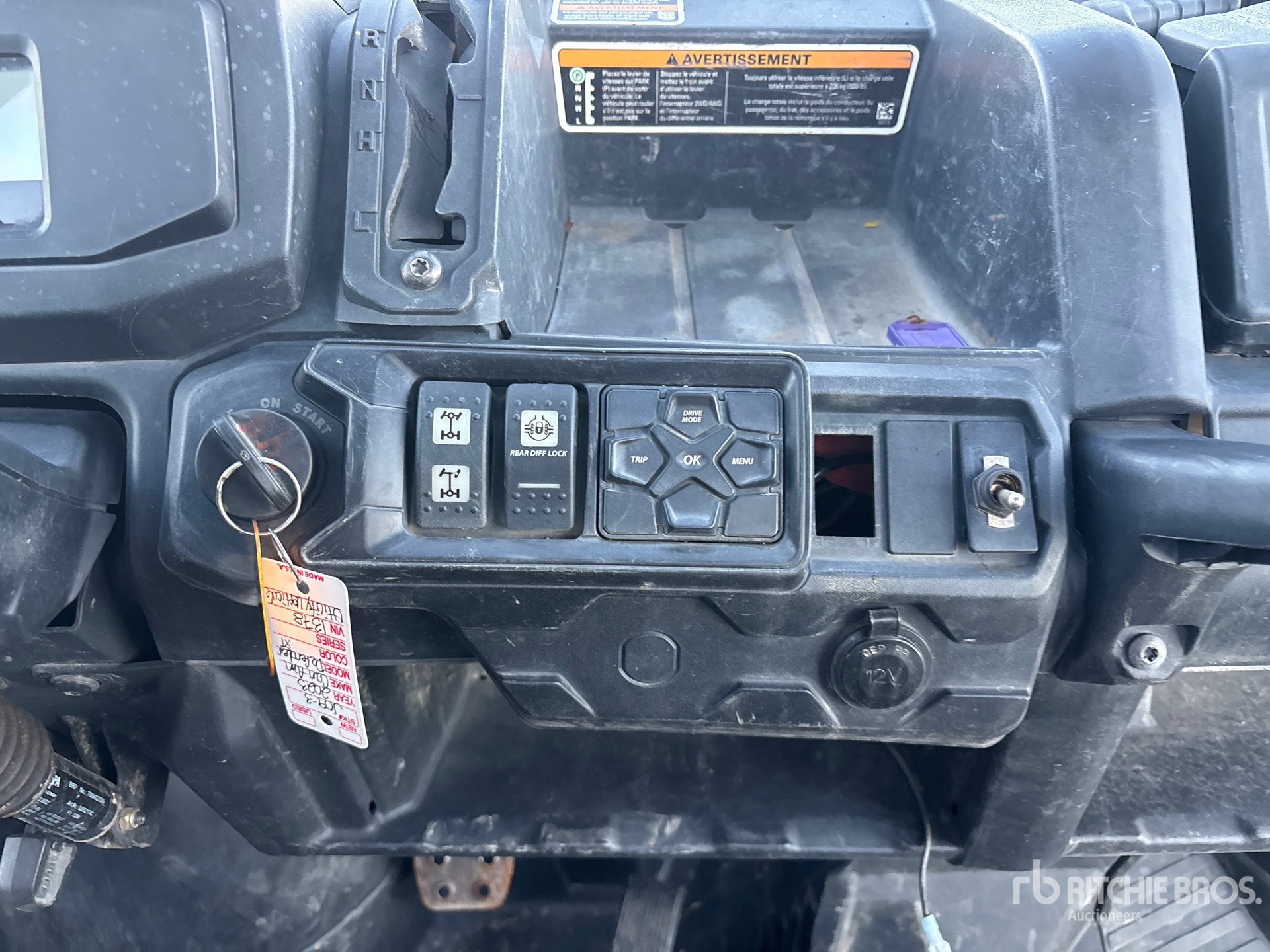 2023 Can Am DEFENDER XT