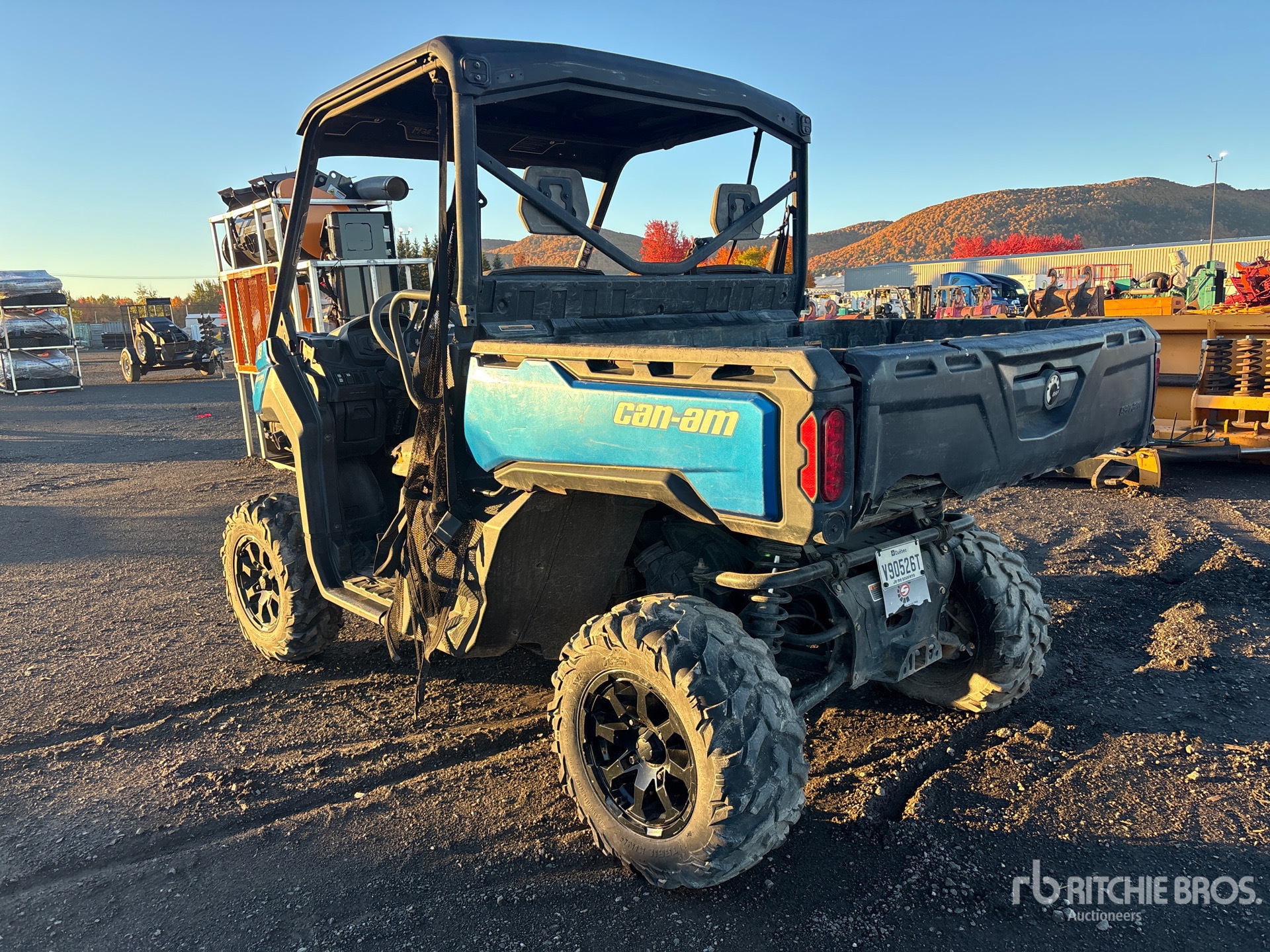 2023 Can Am DEFENDER XT