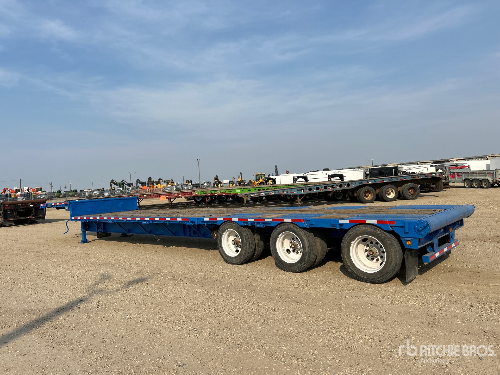 1999 Manac 48 FT TRI/A