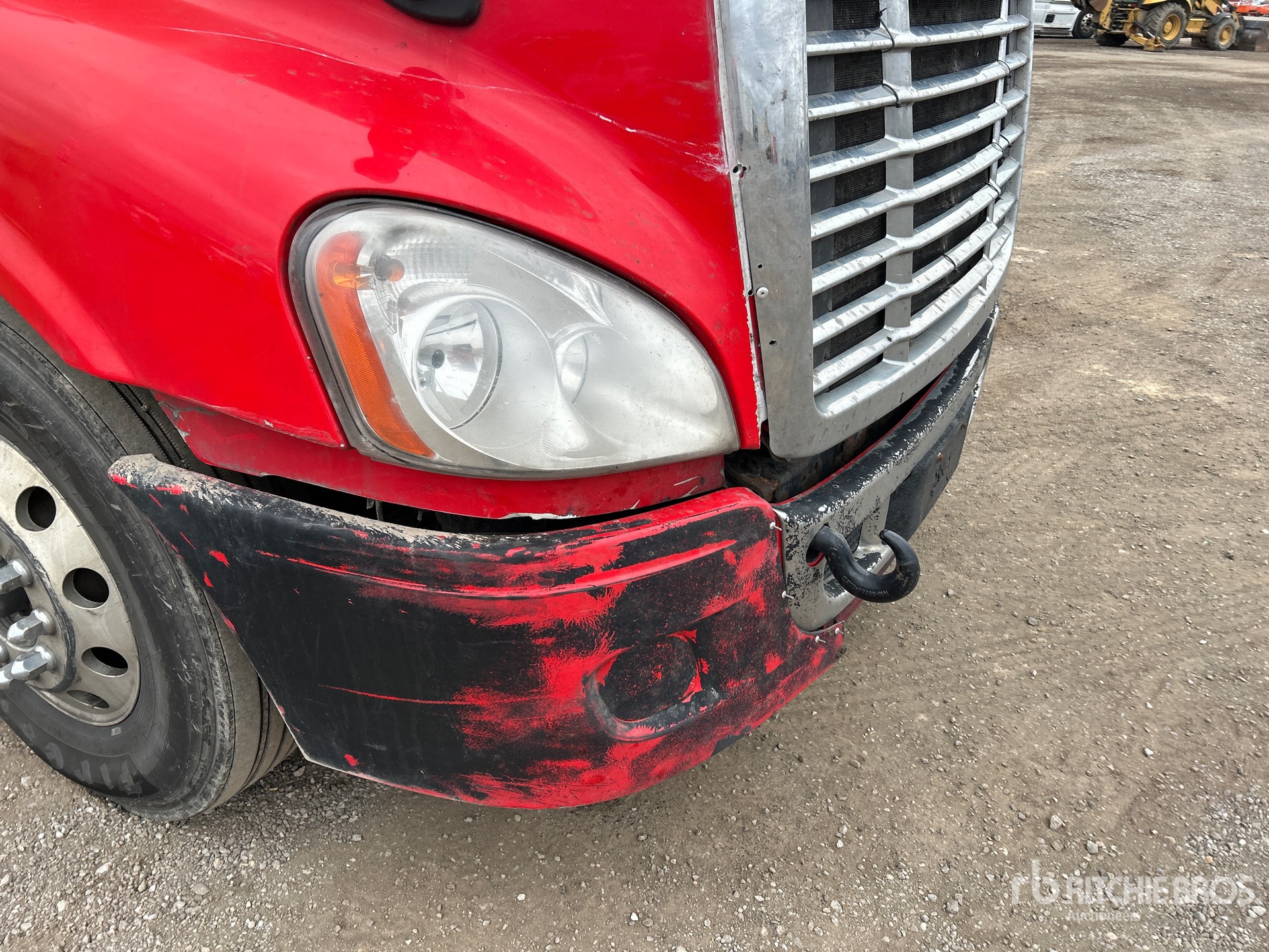 2017 Freightliner CASCADIA 125