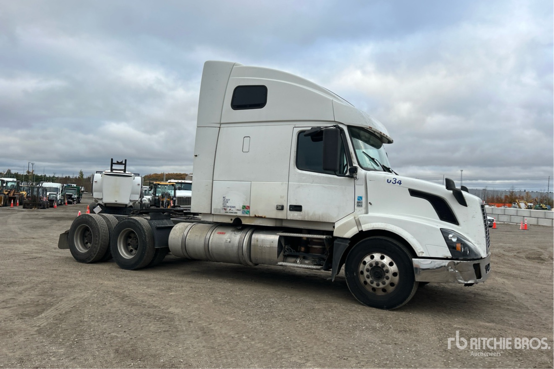 2014 Volvo VNL