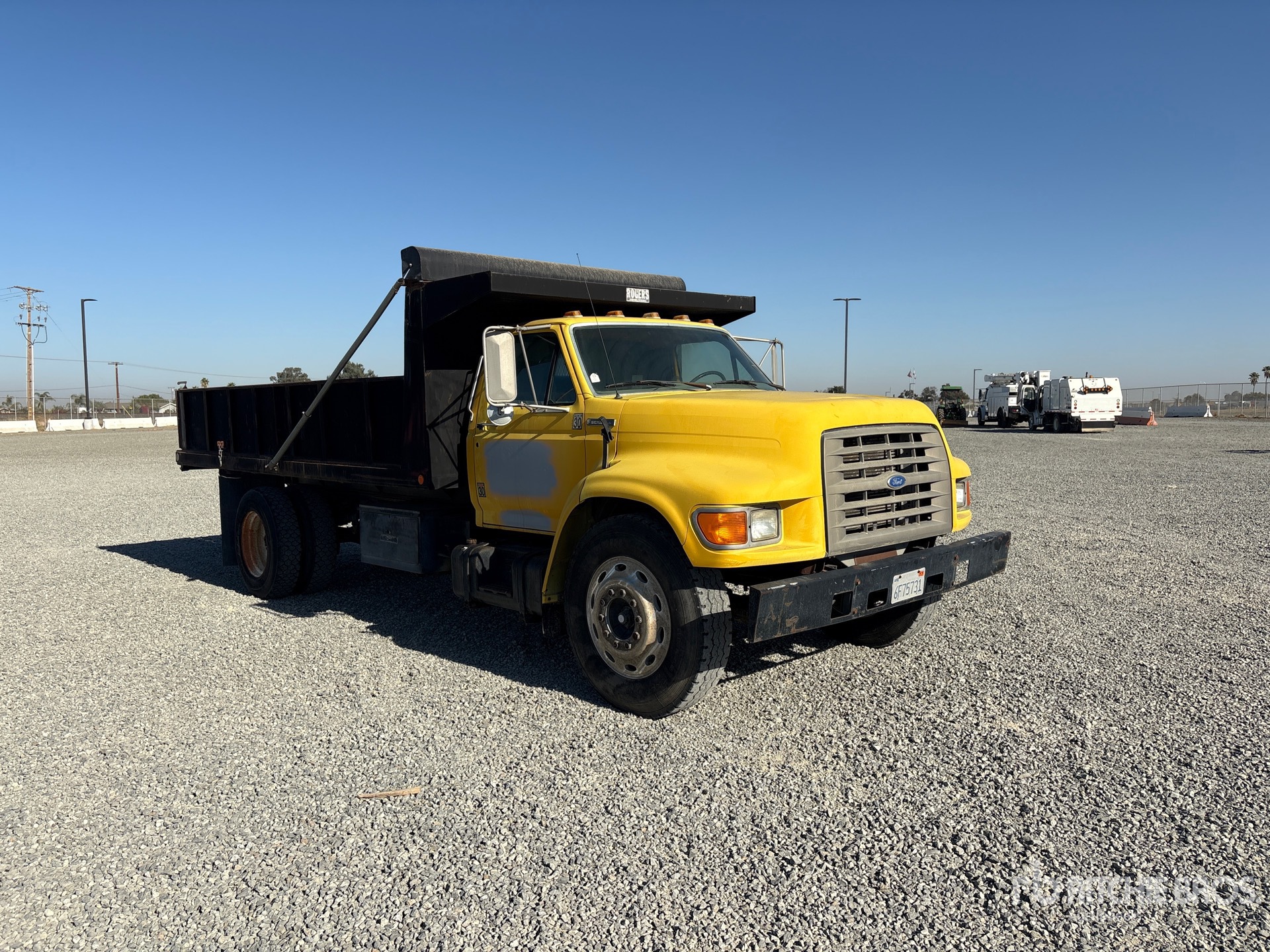 1996 Ford F800