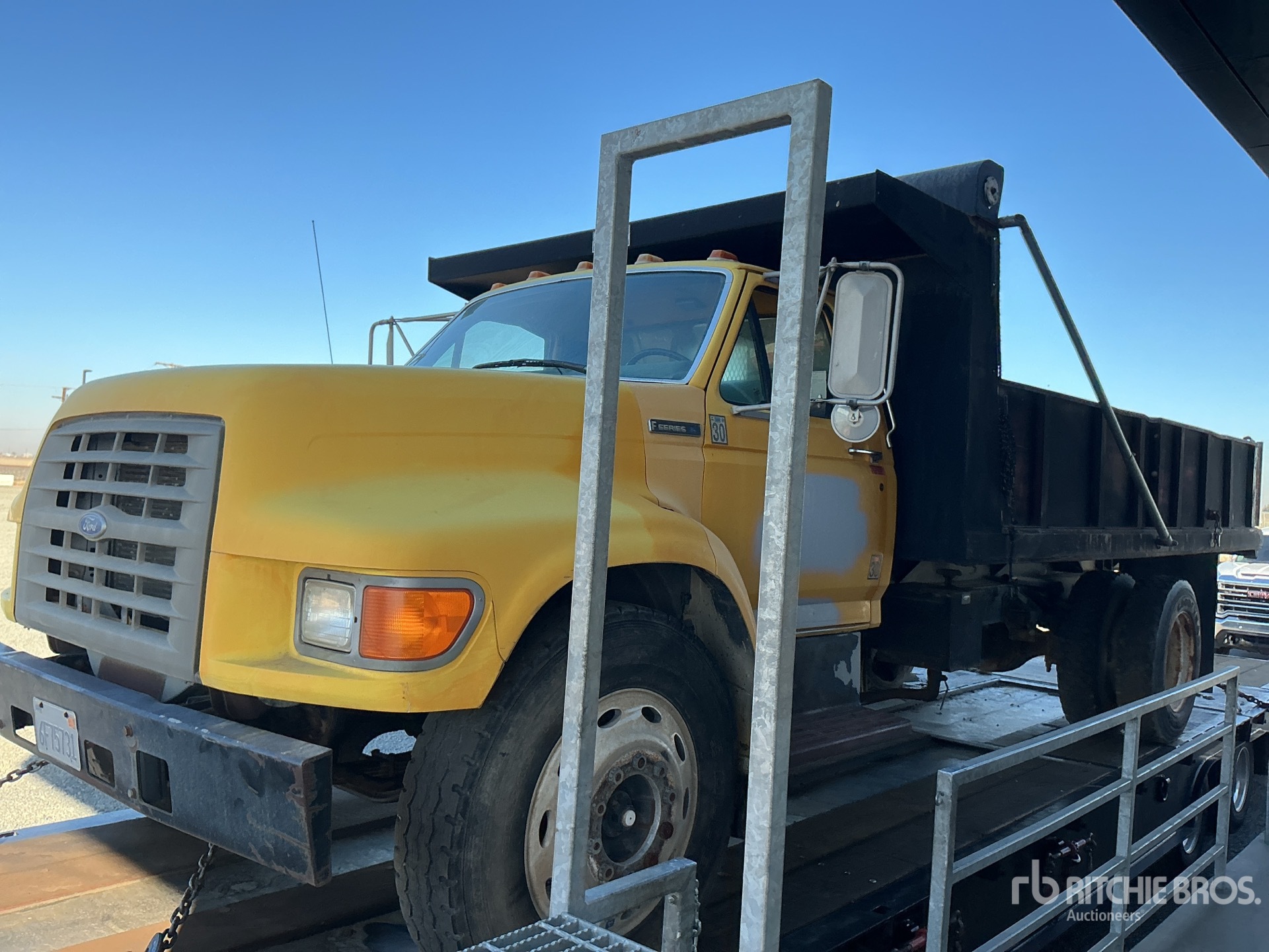 1996 Ford F800