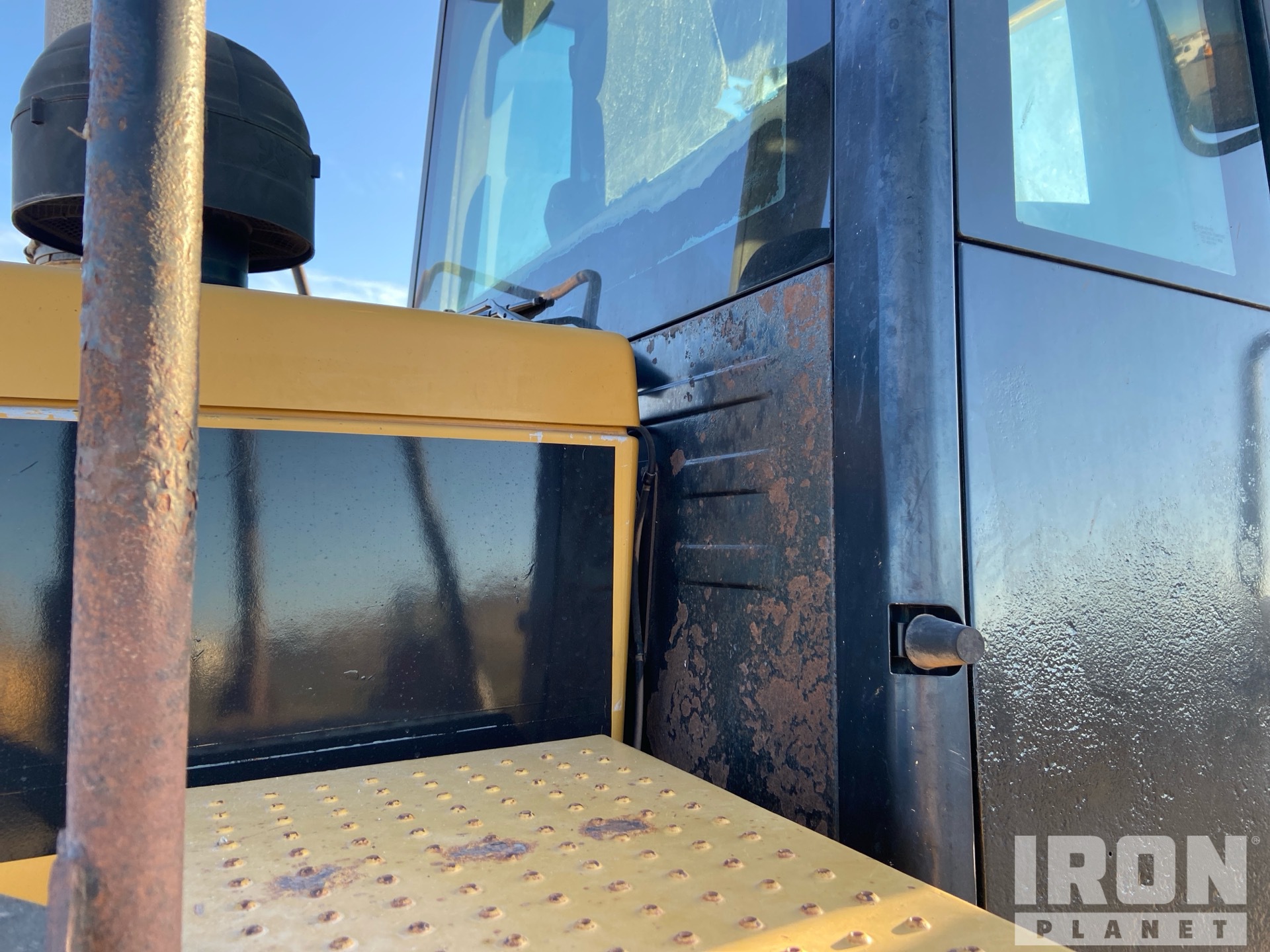 2004 Caterpillar 962G SERIES II