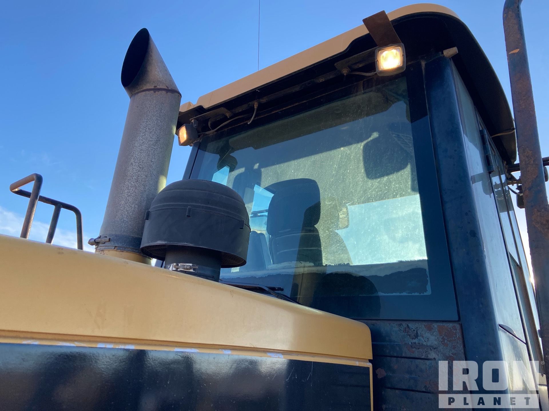 2004 Caterpillar 962G SERIES II