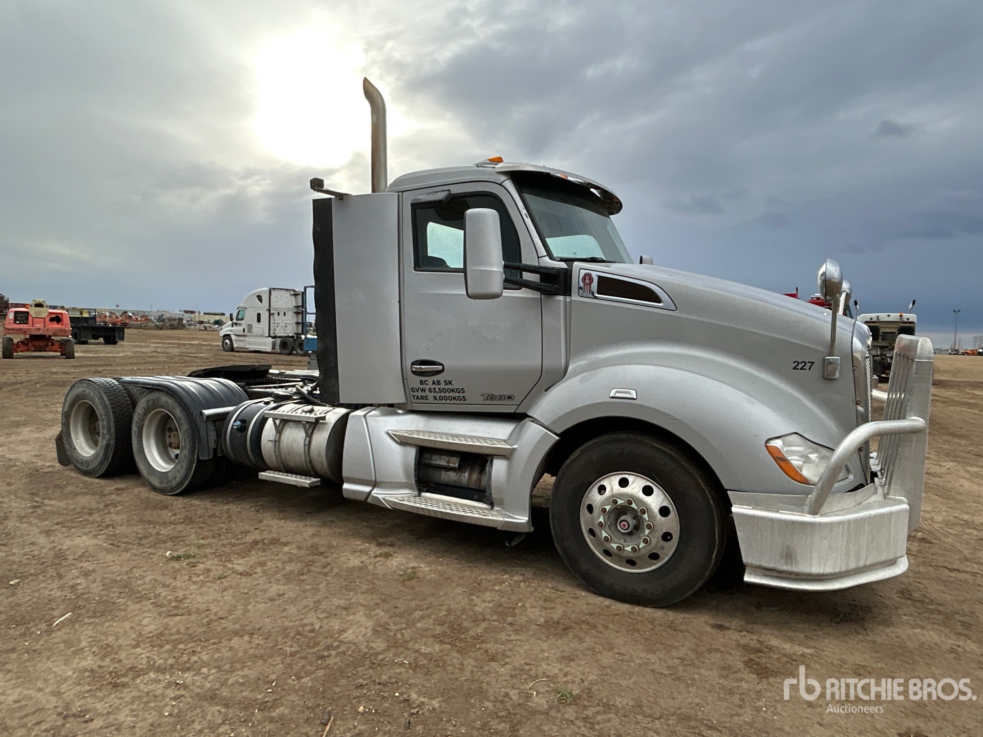 2015 Kenworth T680