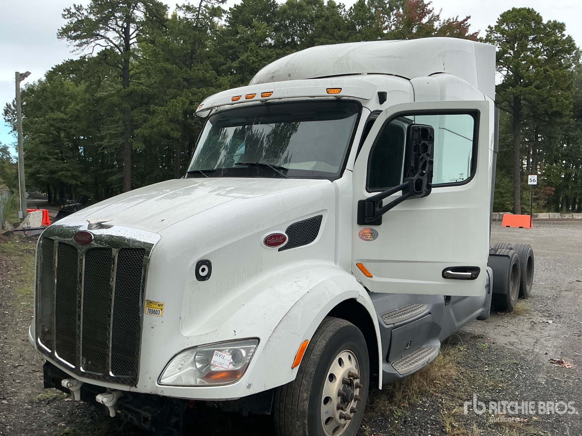 2017 Peterbilt 579