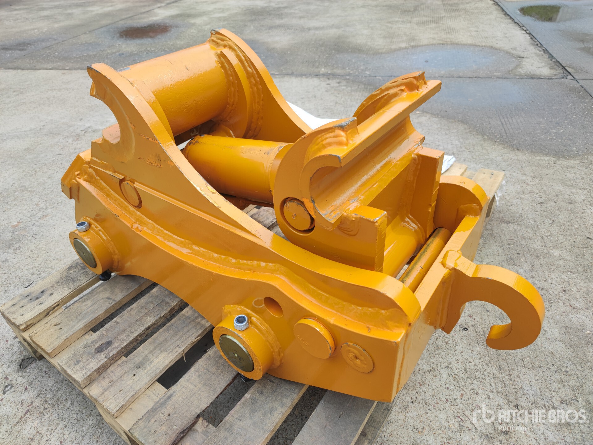 2026 Handy HEC320