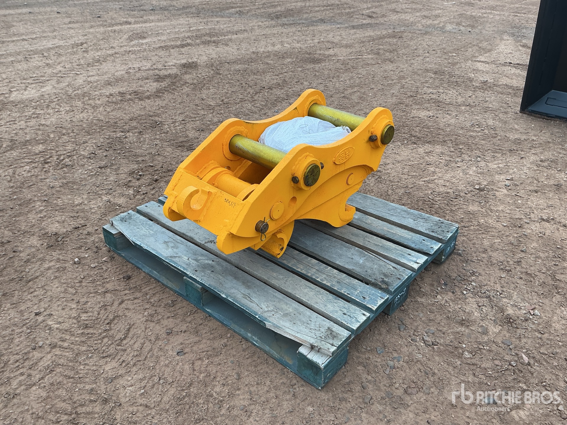 2026 Handy HEC320