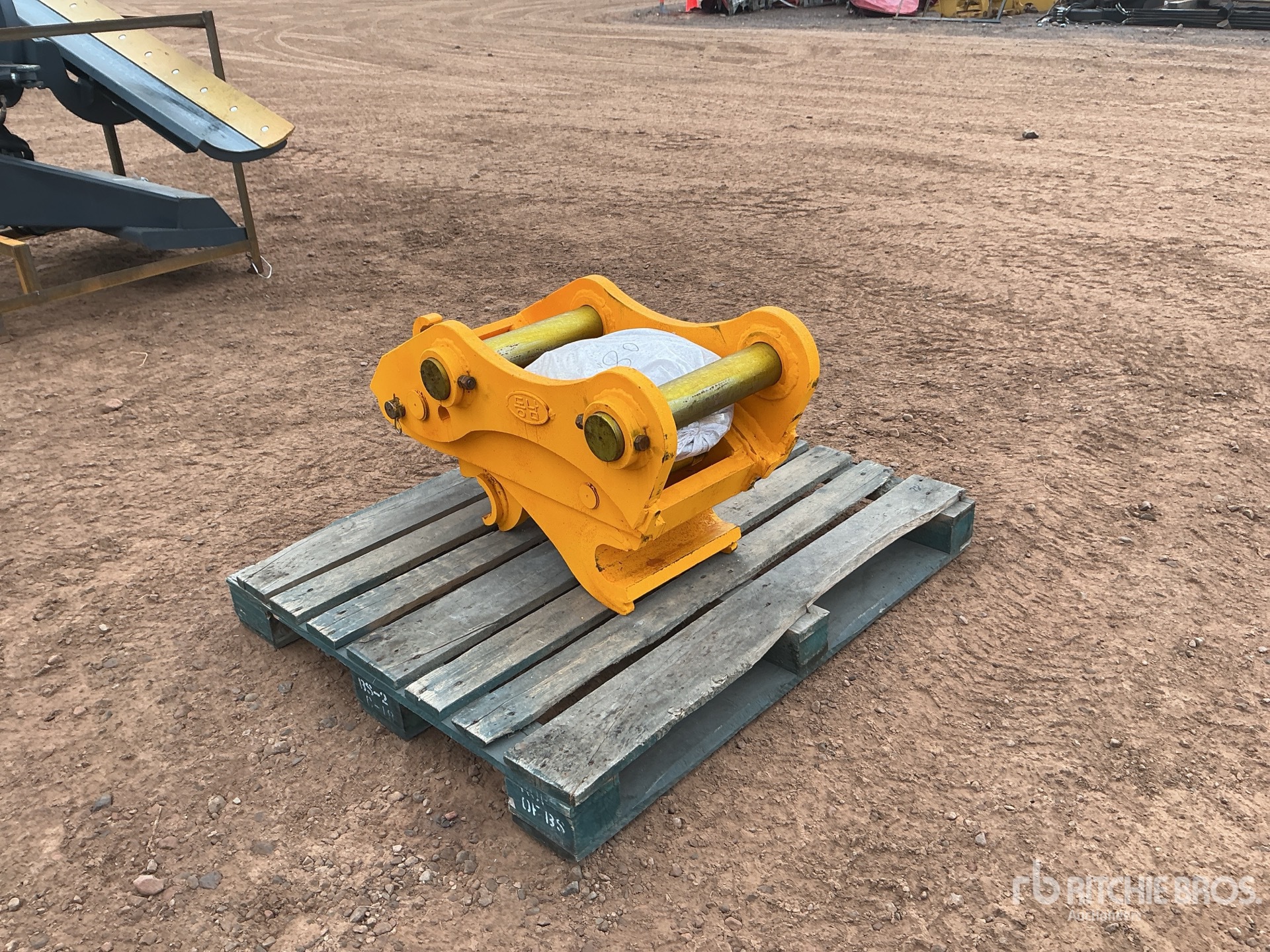 2026 Handy HEC320