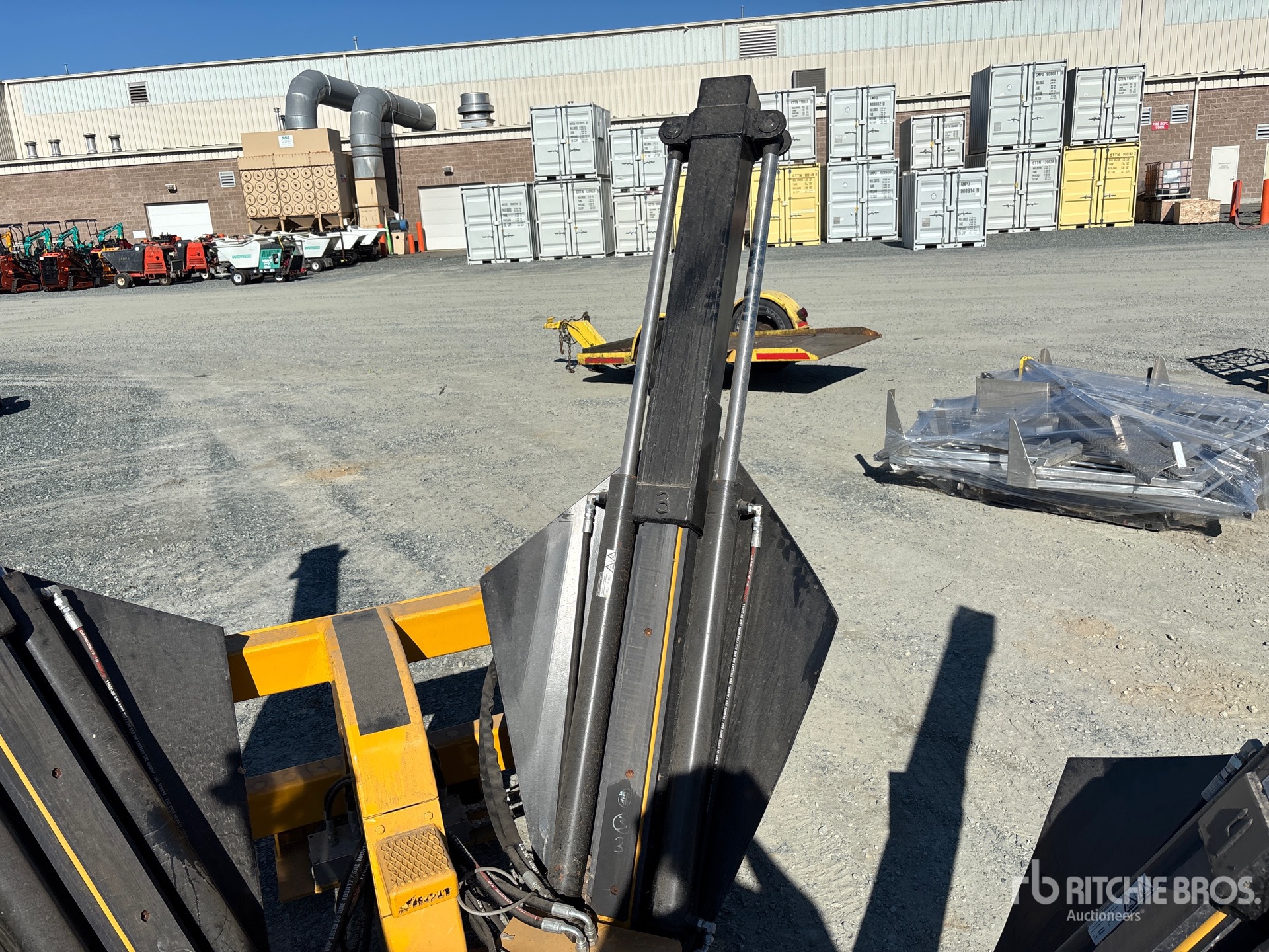 Holt 44 IN SKID STEER TREE SPADE