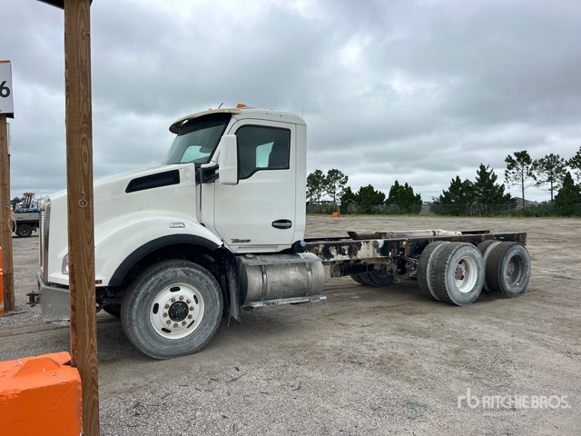 2019 Kenworth T880 Cab and Chassis