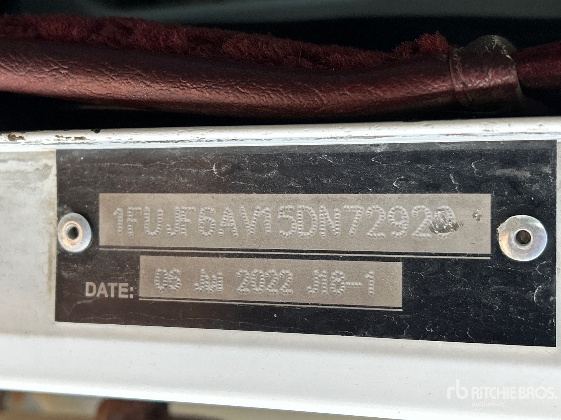 2005 Freightliner CLASSIC 120