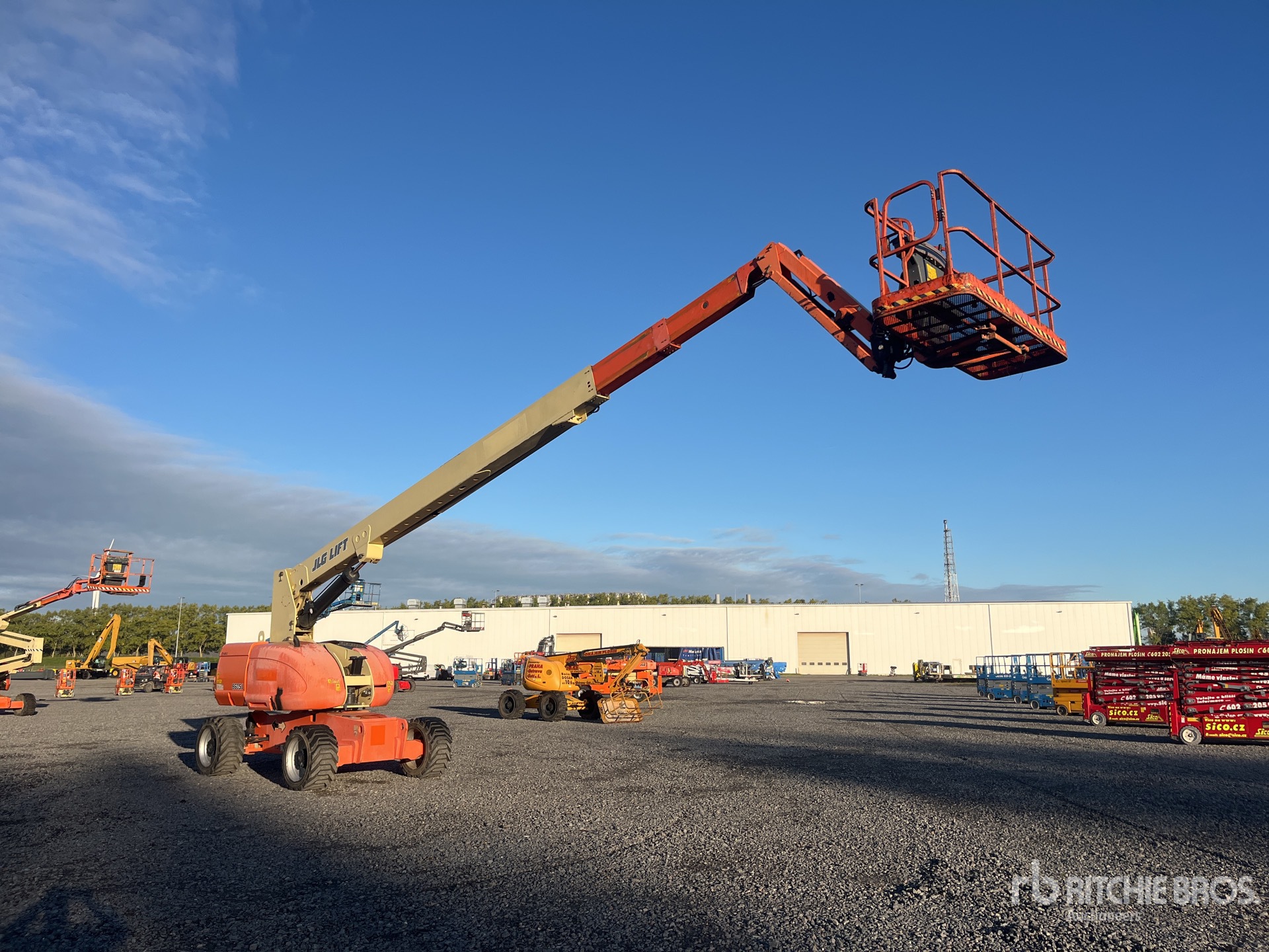 2007 JLG 860SJ