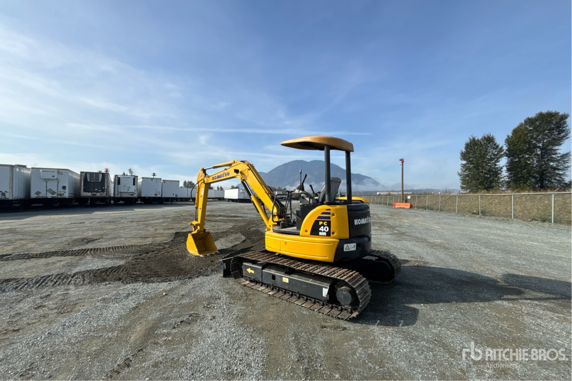 2005 Komatsu PC40MR-2