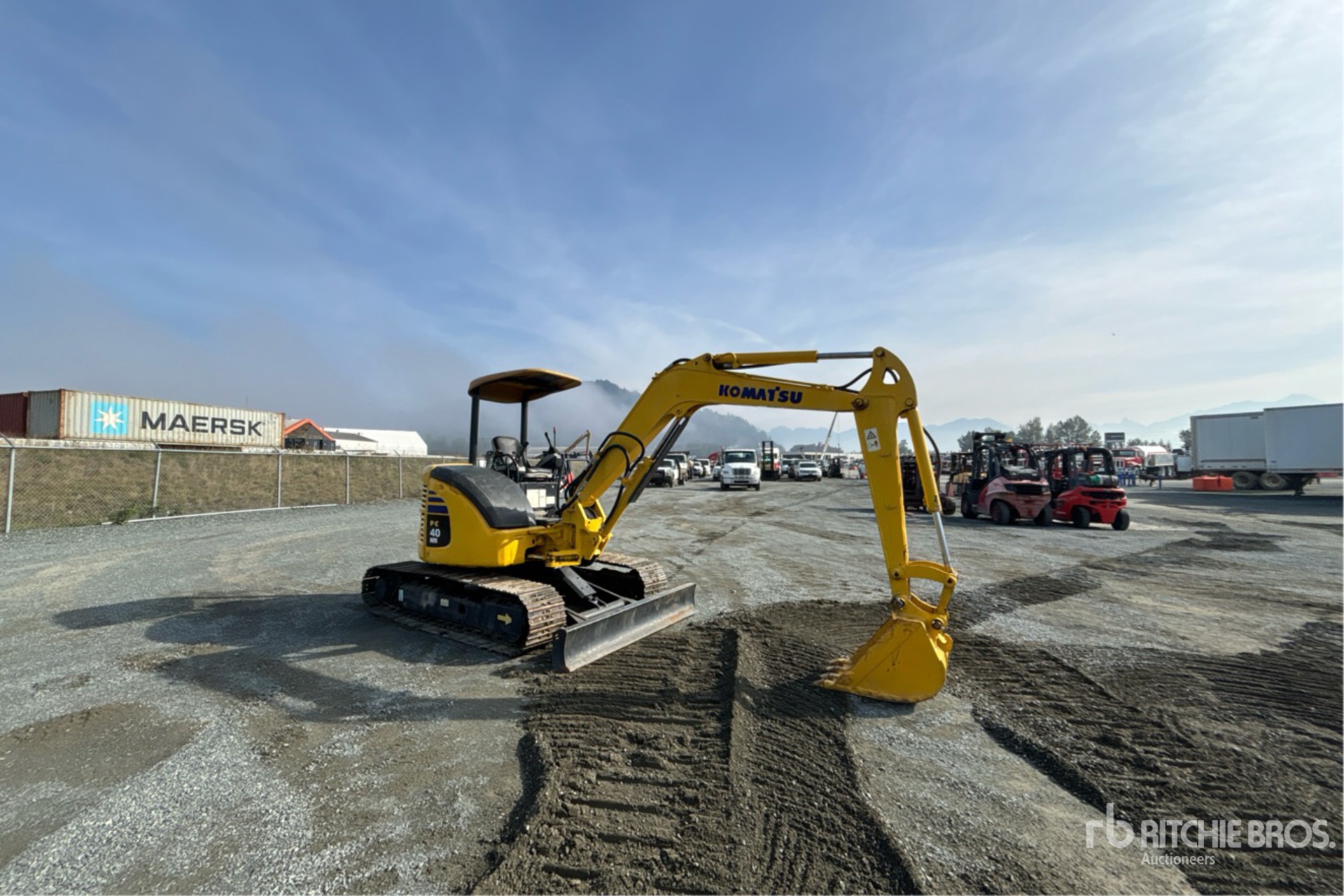 2005 Komatsu PC40MR-2