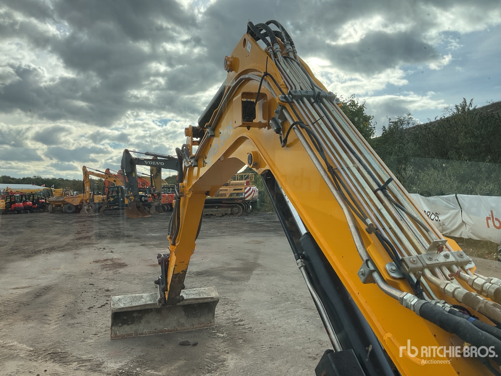 2021 JCB 86C-2