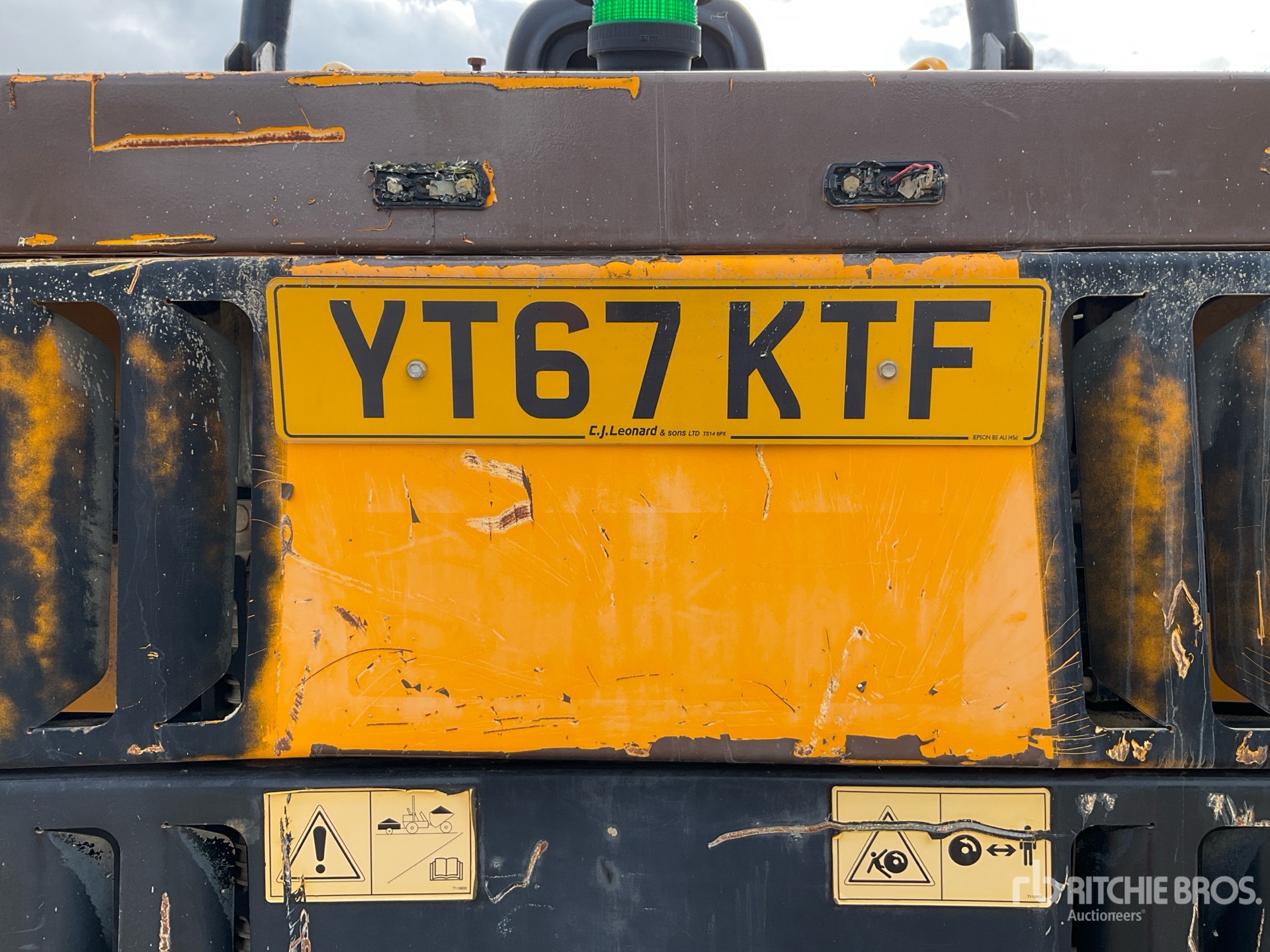 2016 JCB 6TFT