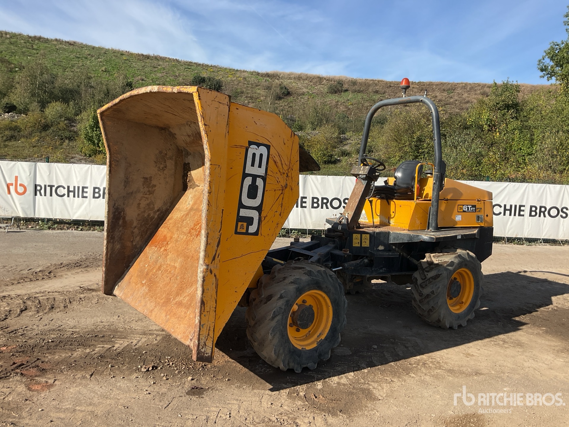JCB 6TFT