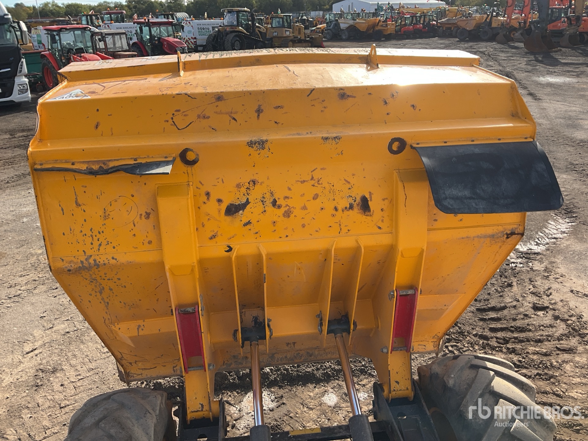 JCB 6TFT