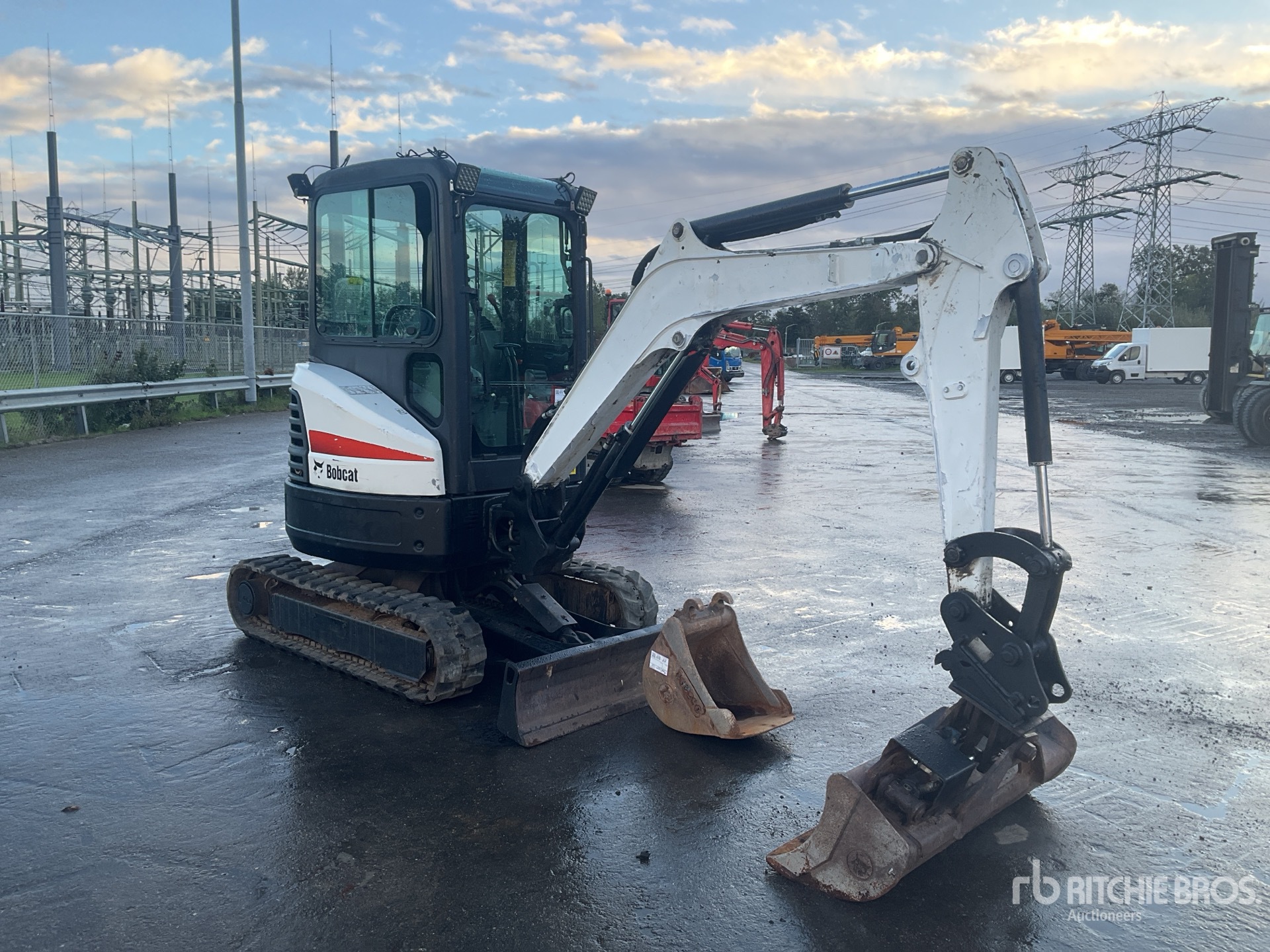 2017 Bobcat E25