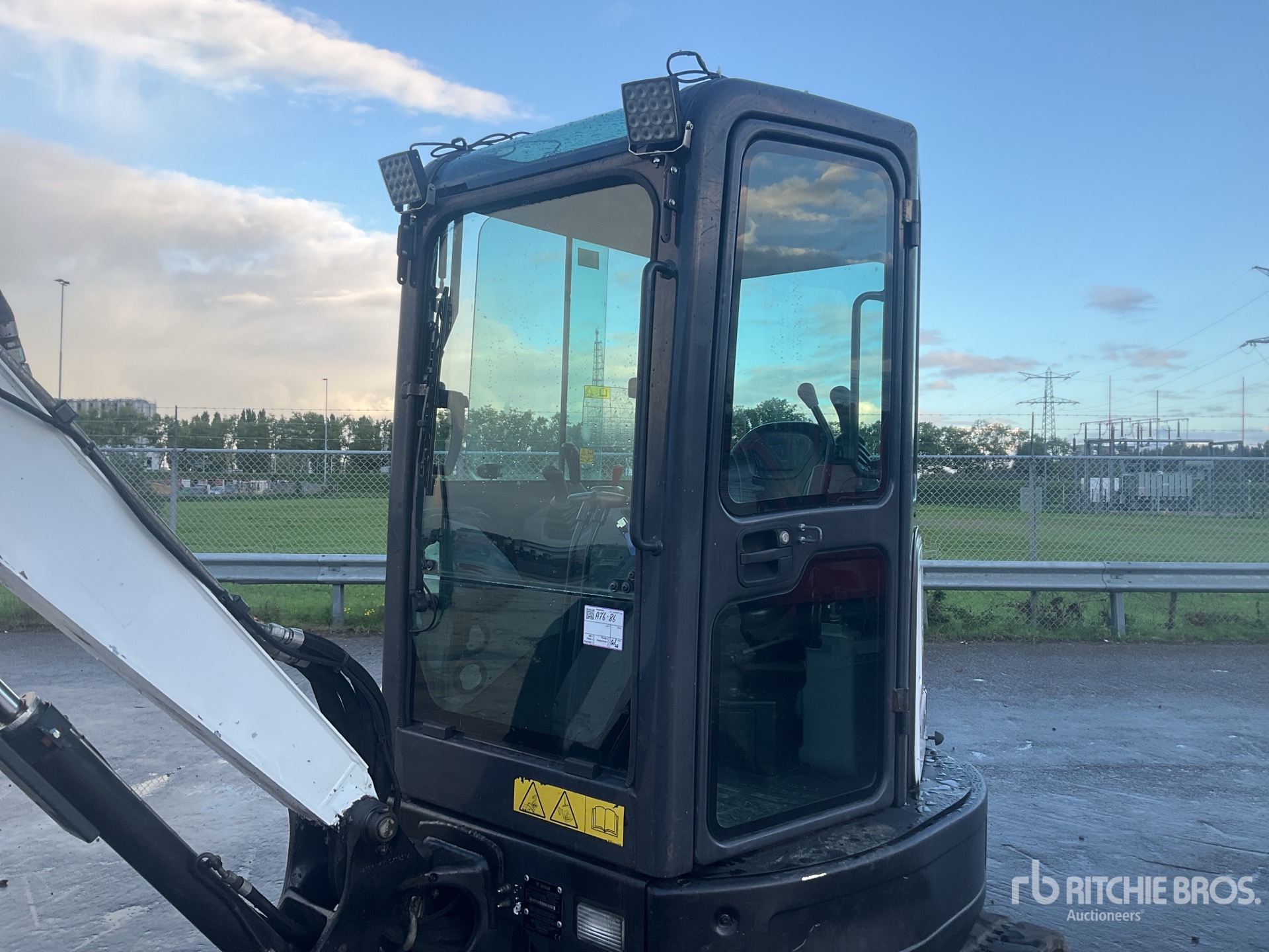 2017 Bobcat E25