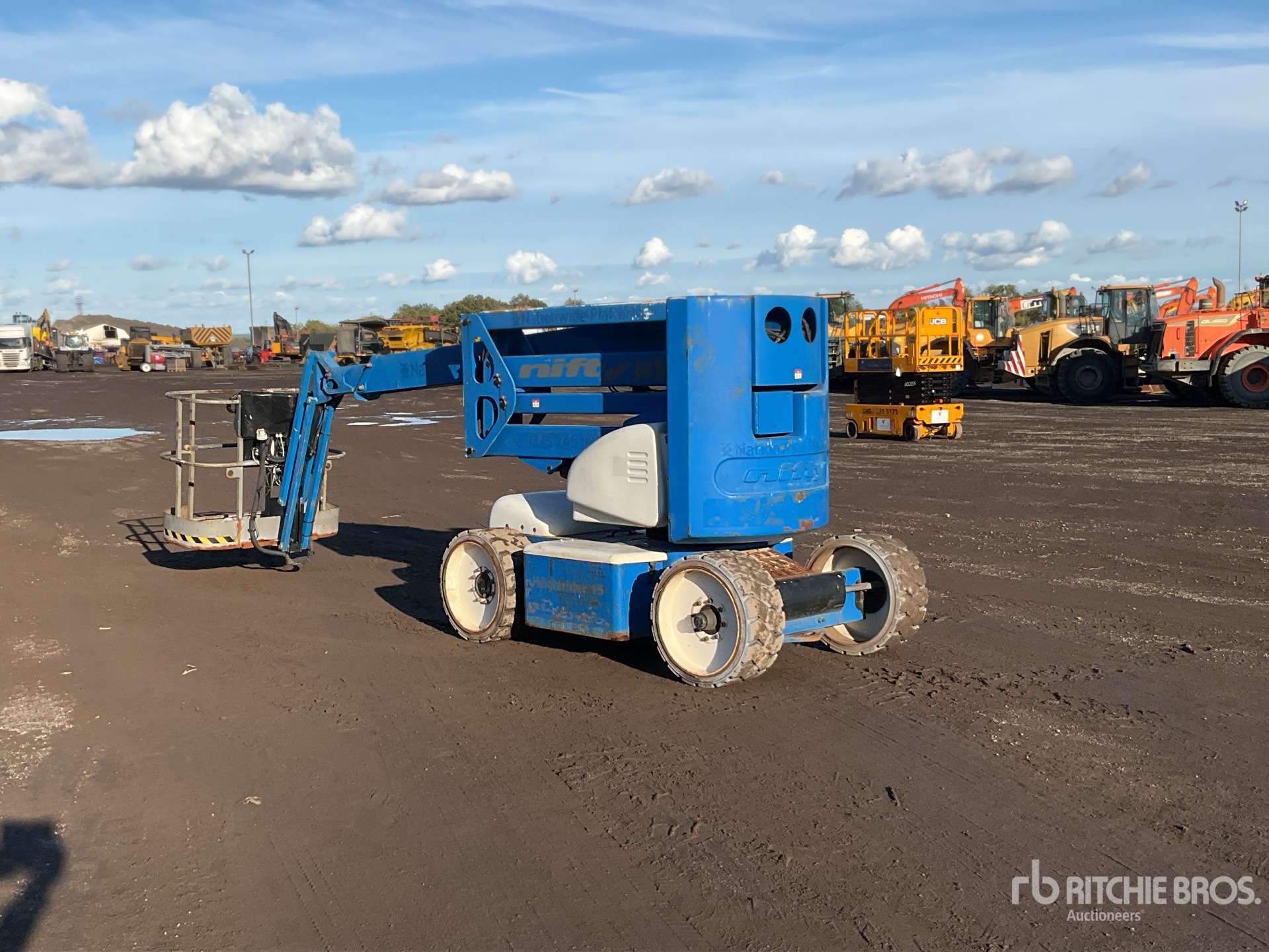 2011 Niftylift HR15 NDE