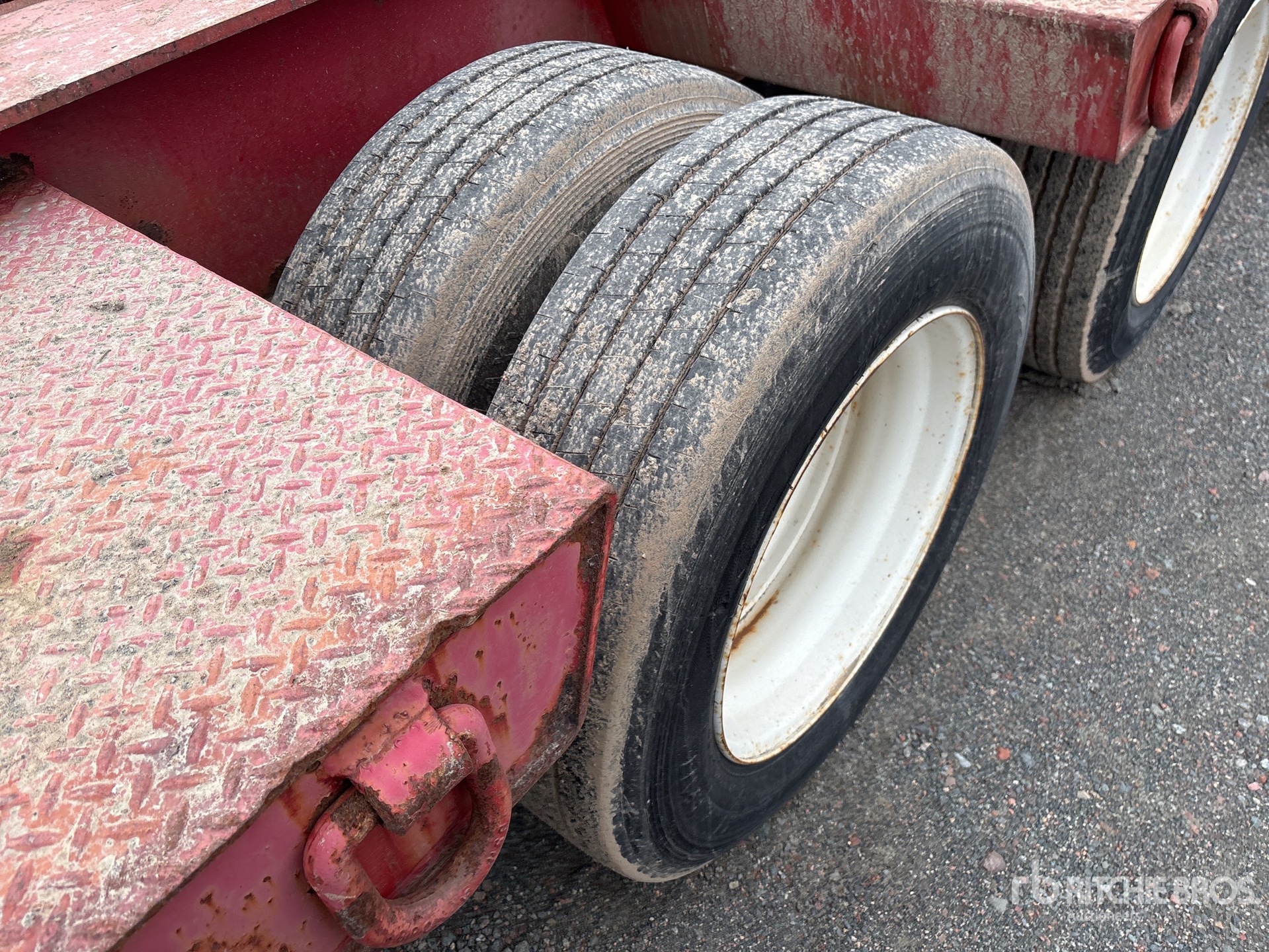 2002 Rogers TRI/A REMOVABLE GOOSENECK