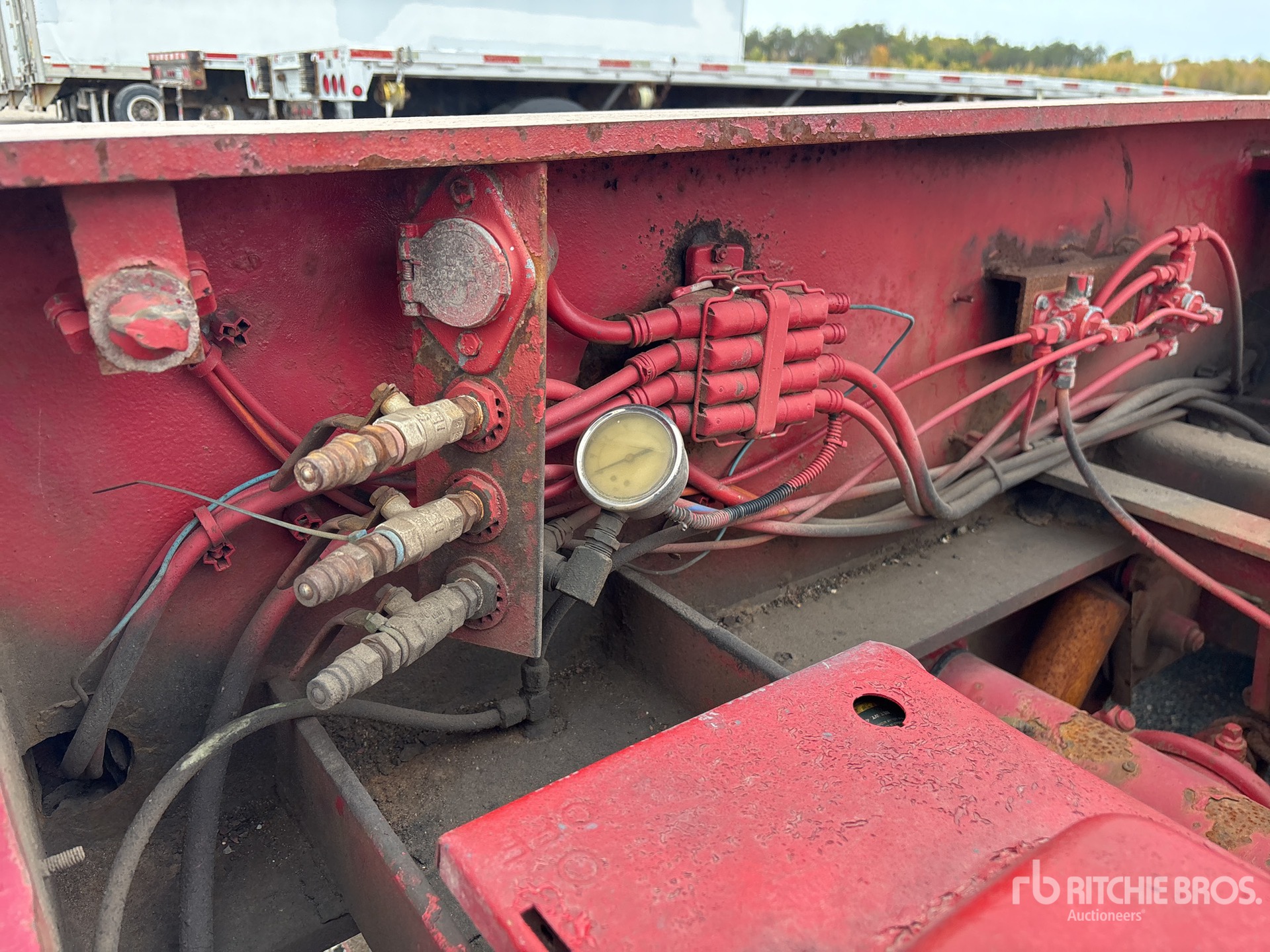 2002 Rogers TRI/A REMOVABLE GOOSENECK