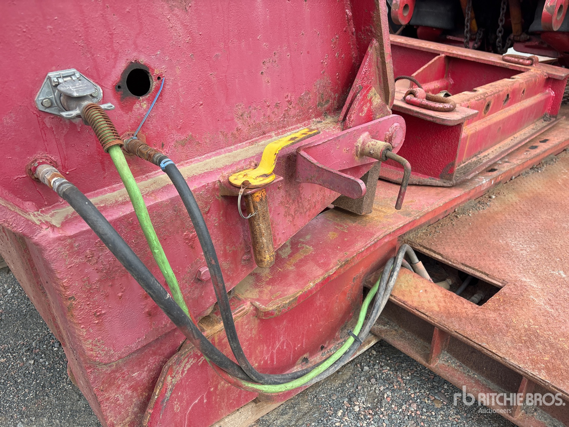 2002 Rogers TRI/A REMOVABLE GOOSENECK
