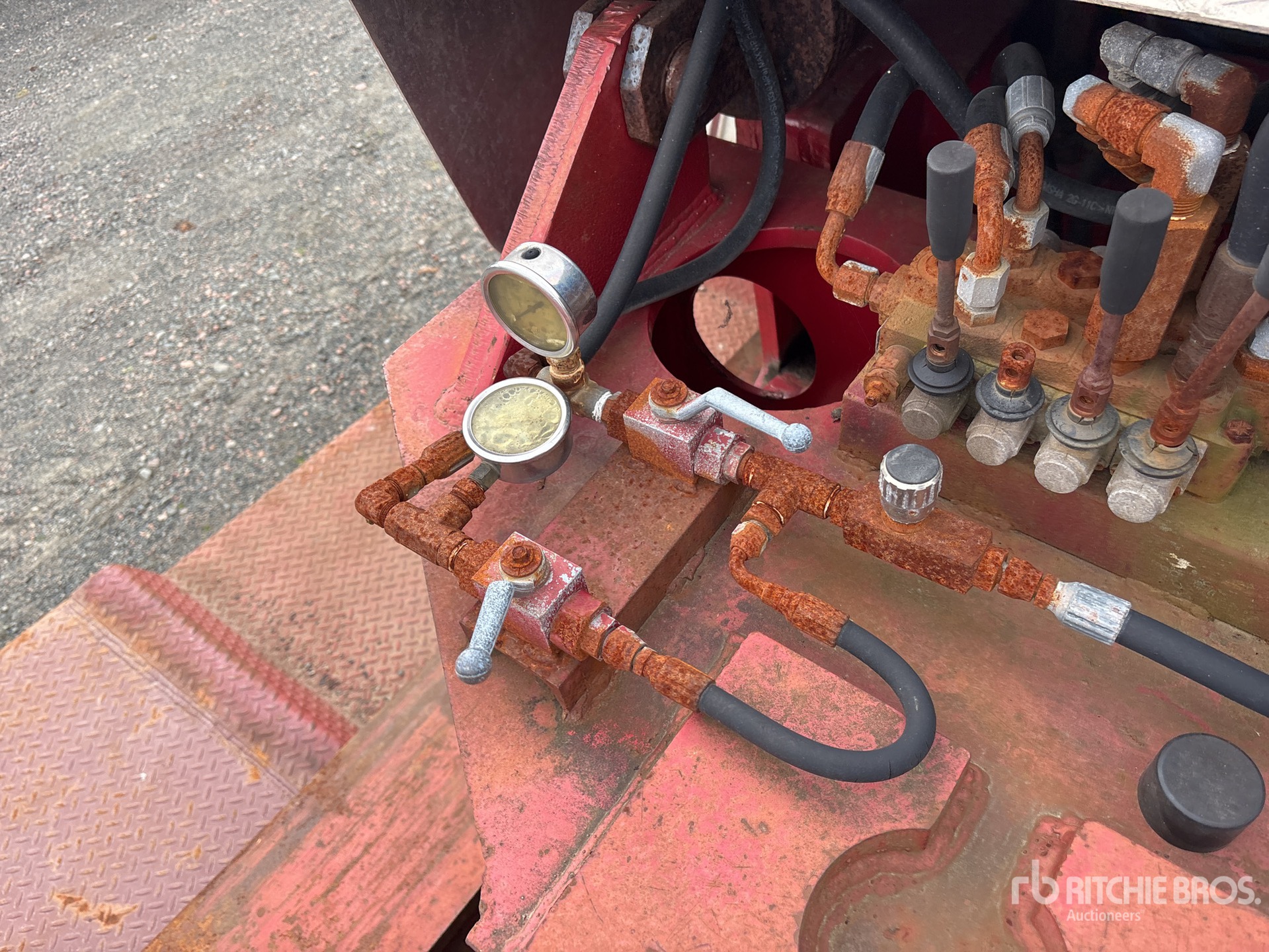 2002 Rogers TRI/A REMOVABLE GOOSENECK