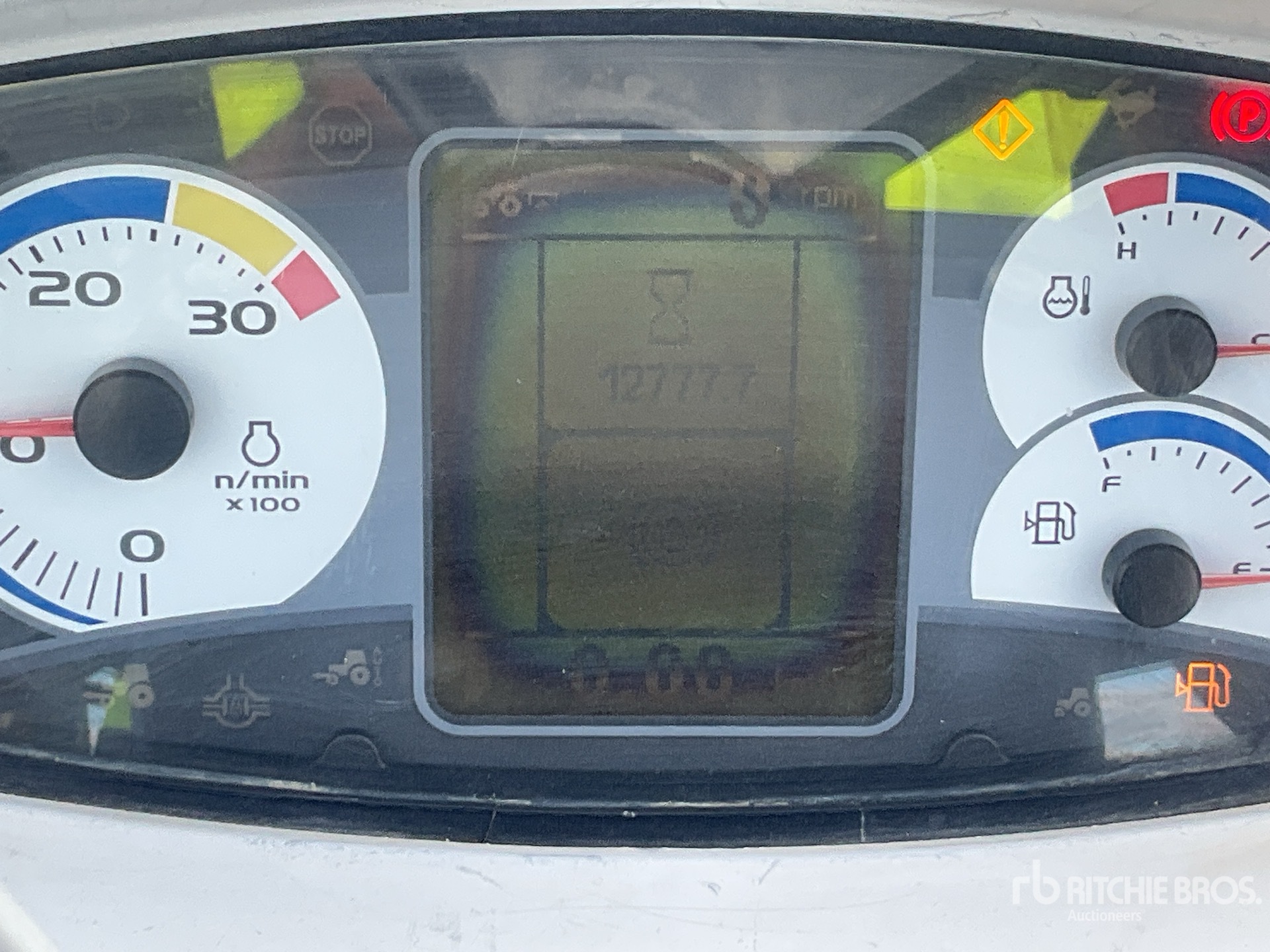 2016 New Holland T475