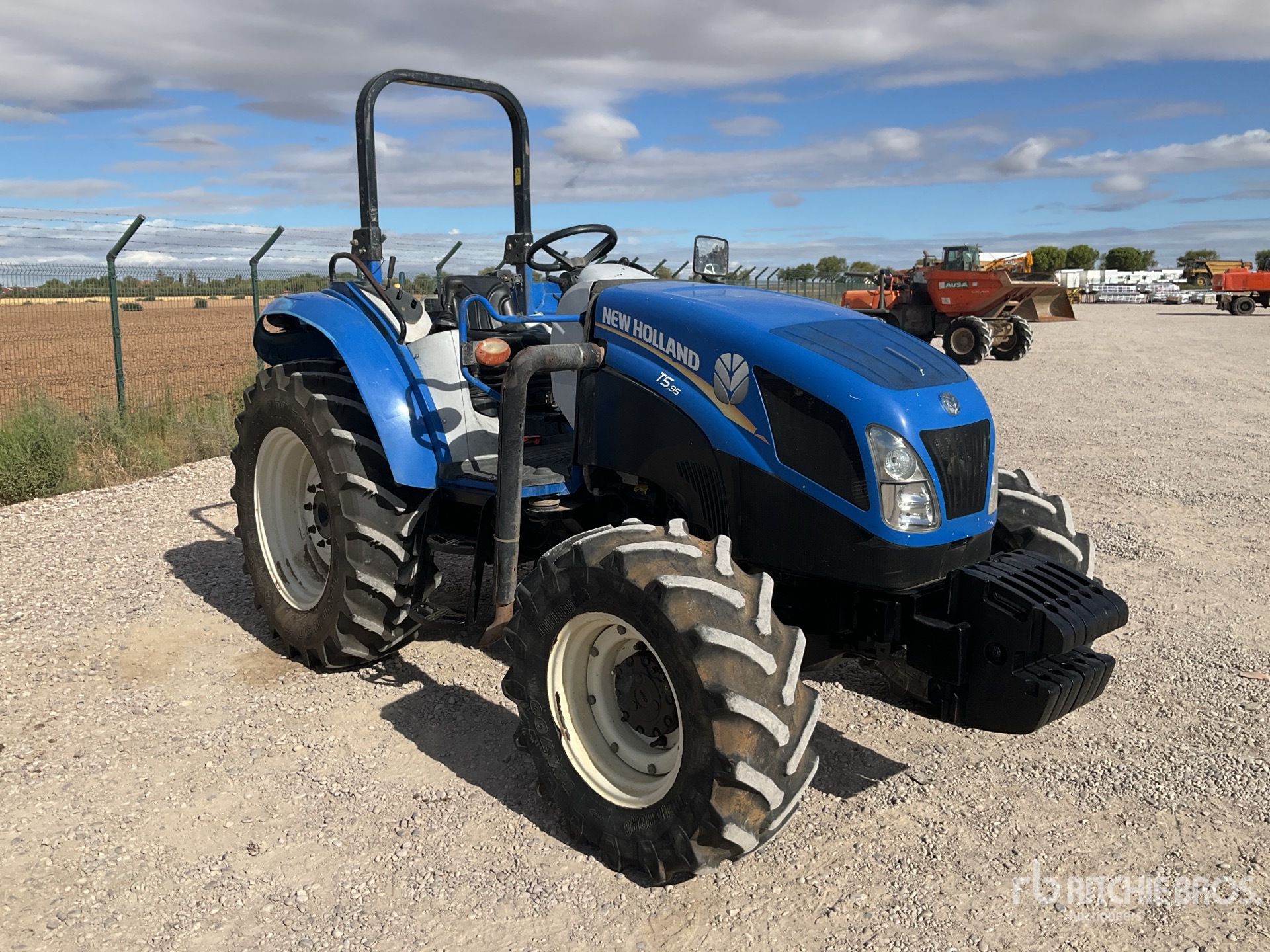 2016 New Holland T475