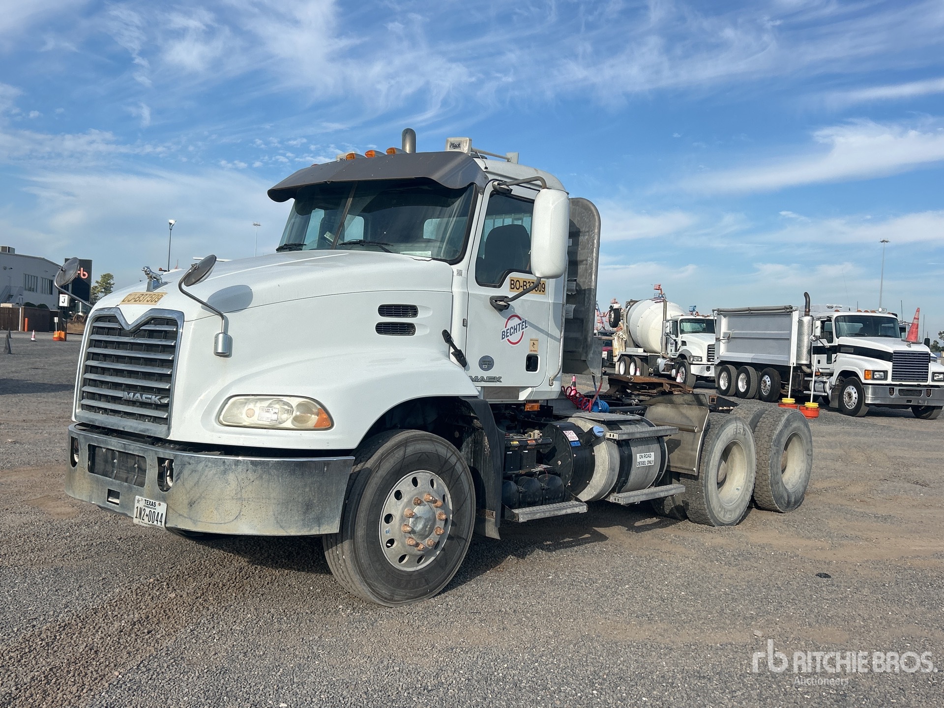 Photo of 2018 Mack CXU613