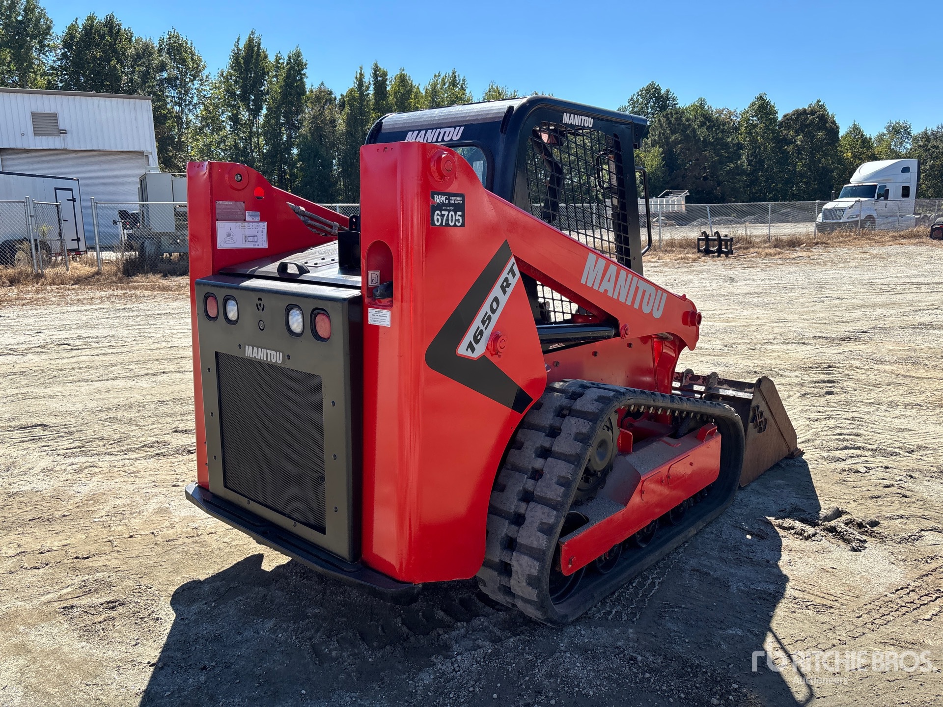 2022 Manitou 1650RT