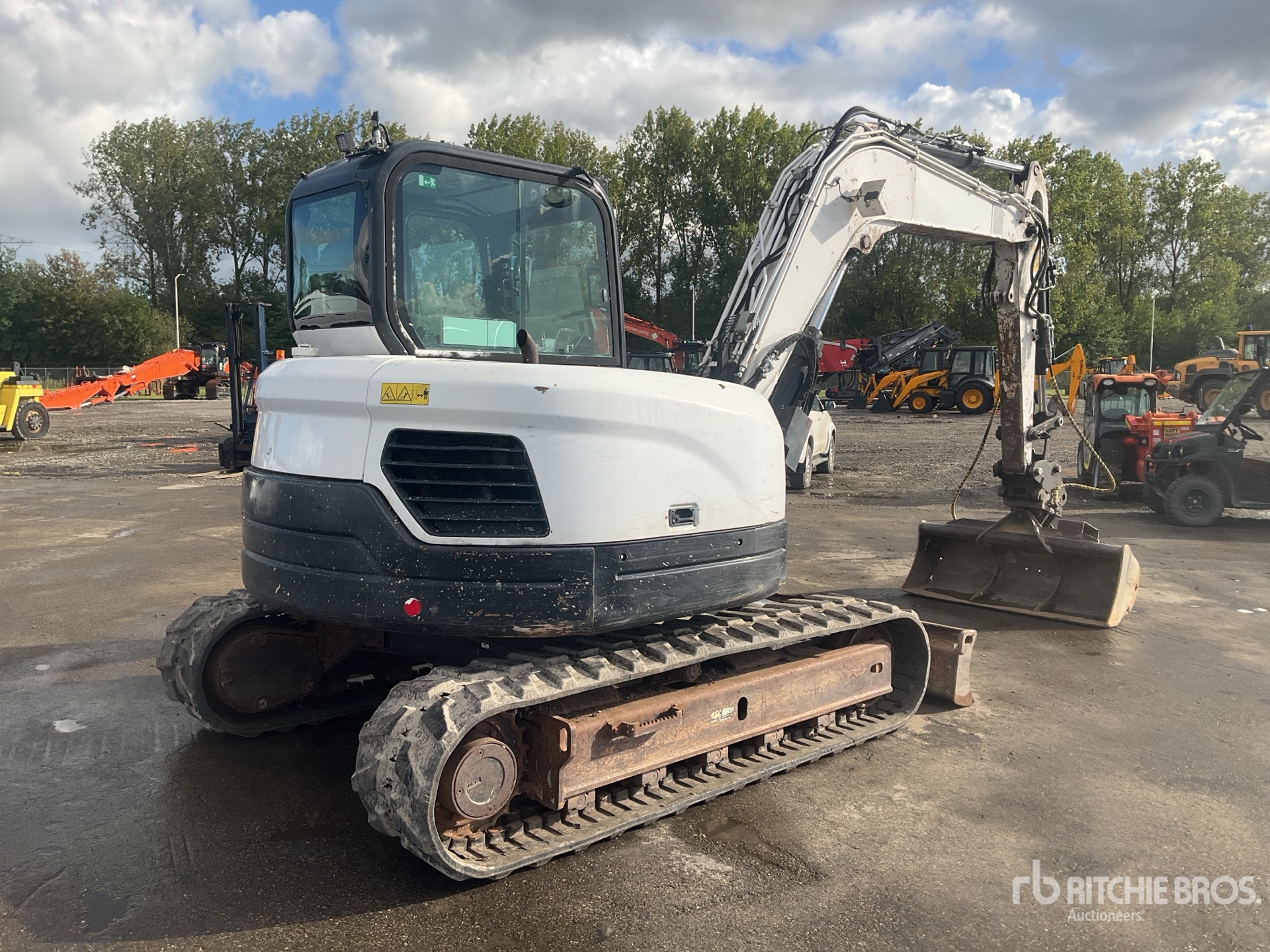 2017 Bobcat E85