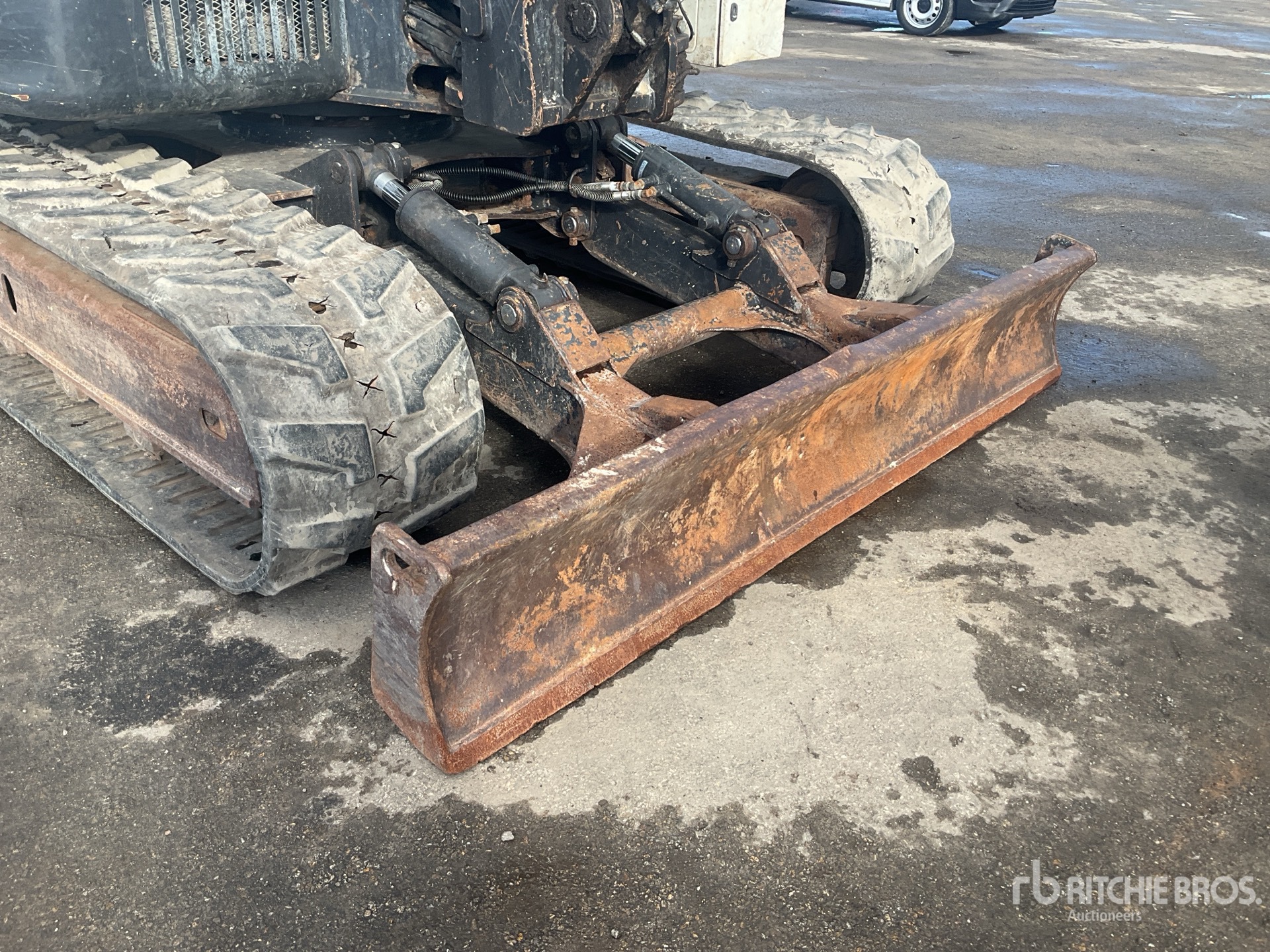 2017 Bobcat E85