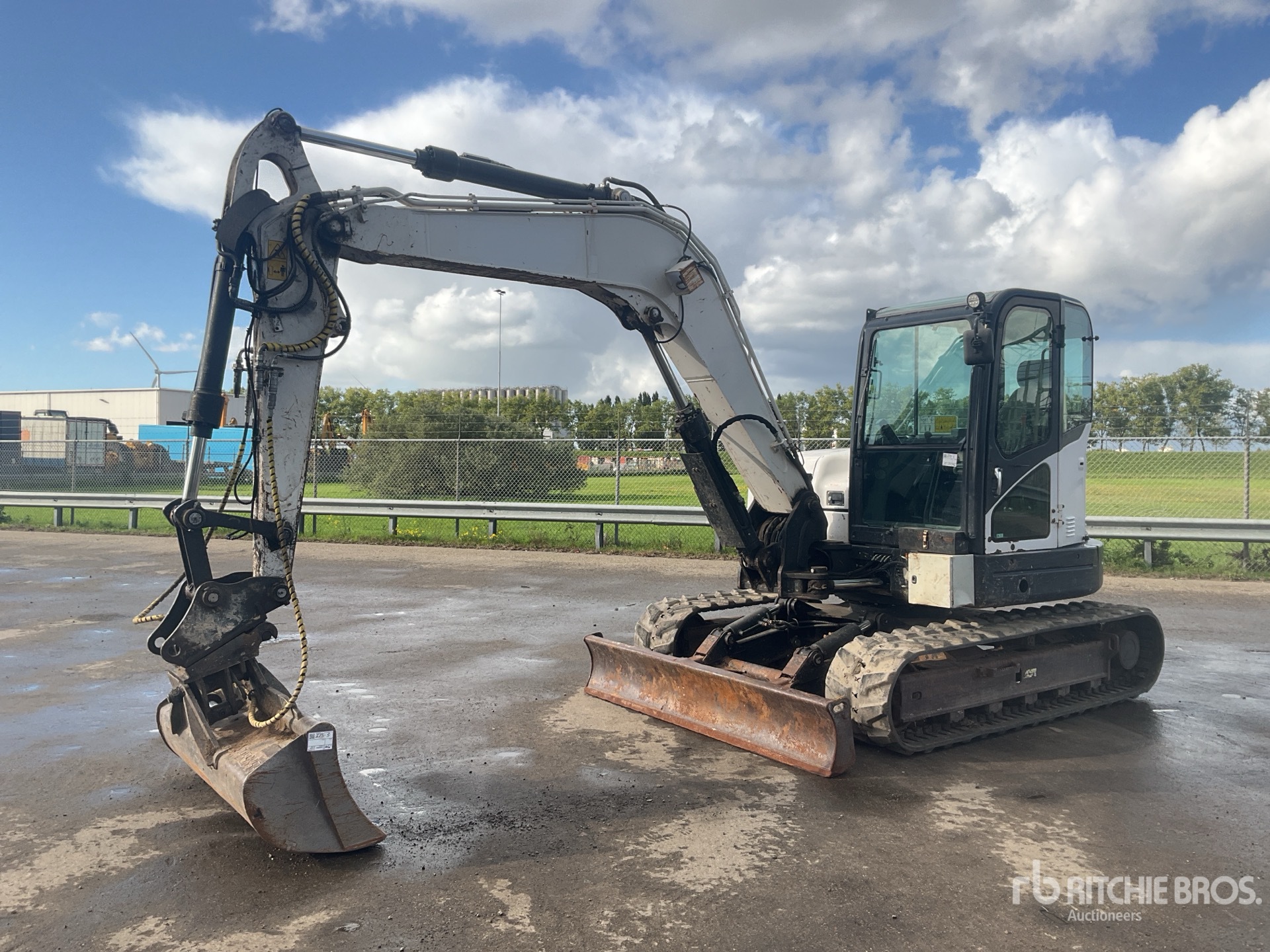 Photo of 2017 Bobcat E85