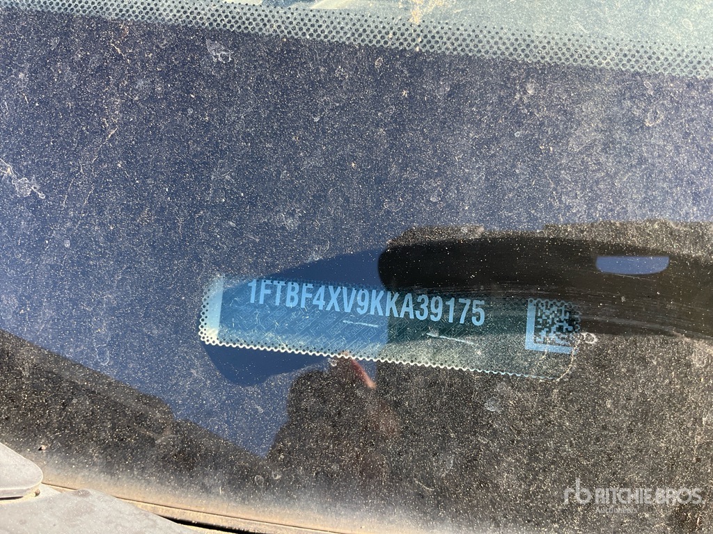General Appearance with Numéro de série/Numéro d'identification du véhicule automobile